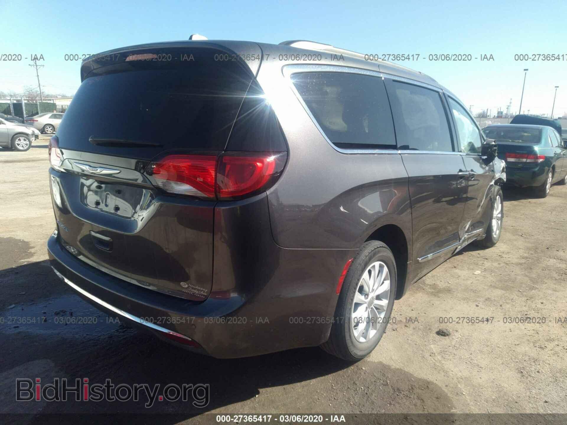2017 CHRYSLER PACIFICA - VIN: 2C4RC1BG2HR569416 - Фото 4