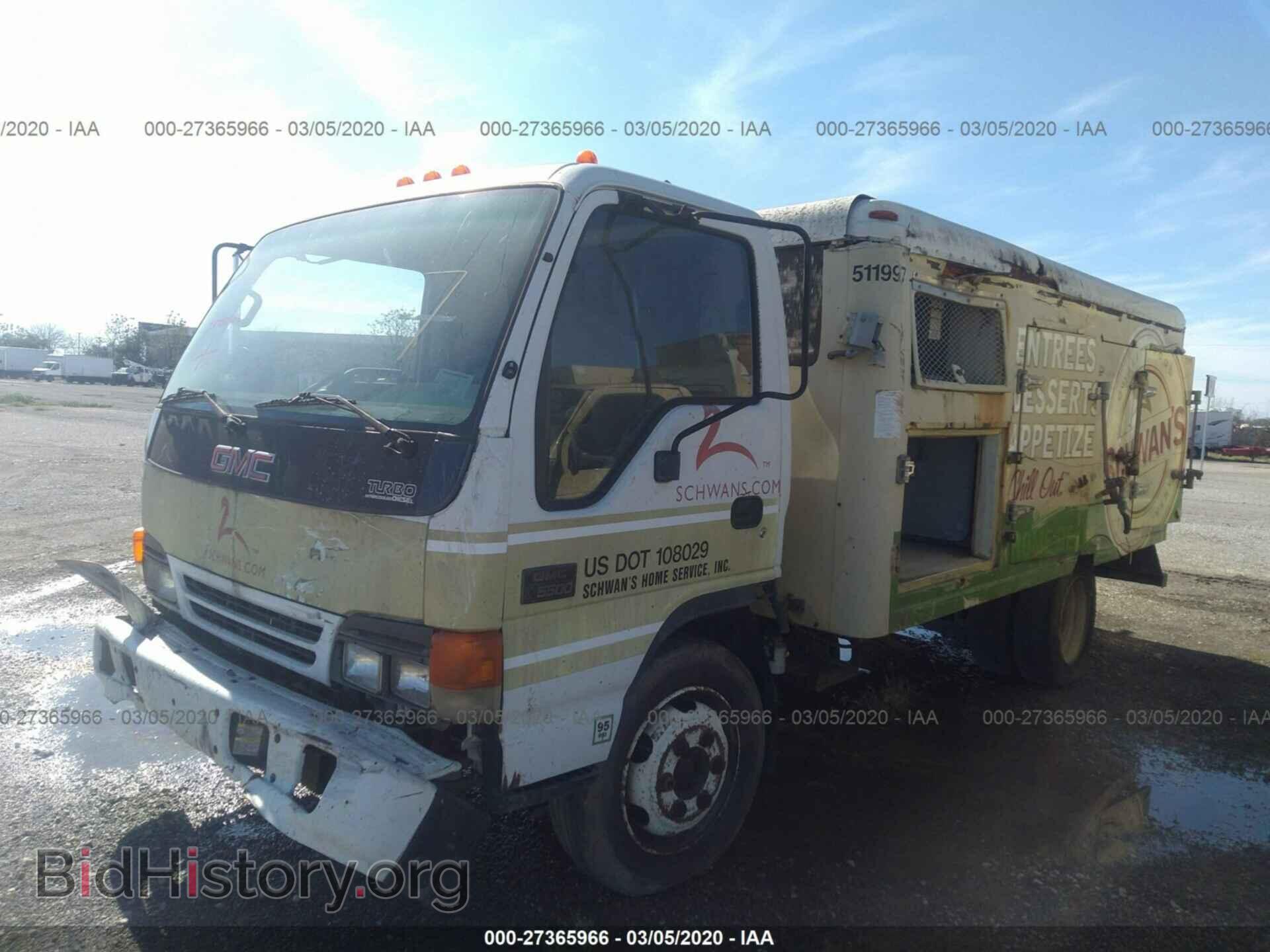 2005 GMC 5500 - VIN: J8DE5B16057901632 - Фото 2