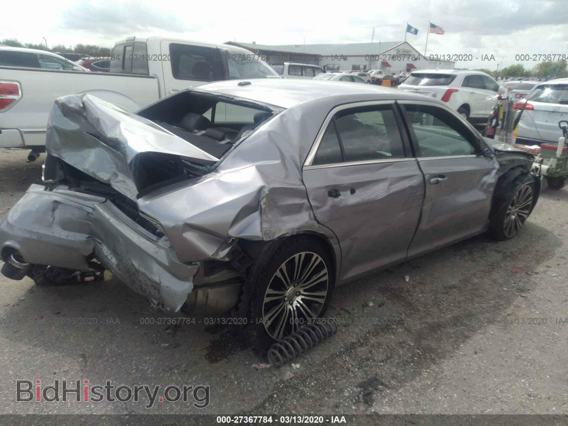 2013 CHRYSLER 300 - VIN: 2C3CCABG4DH577740 - Photo 4