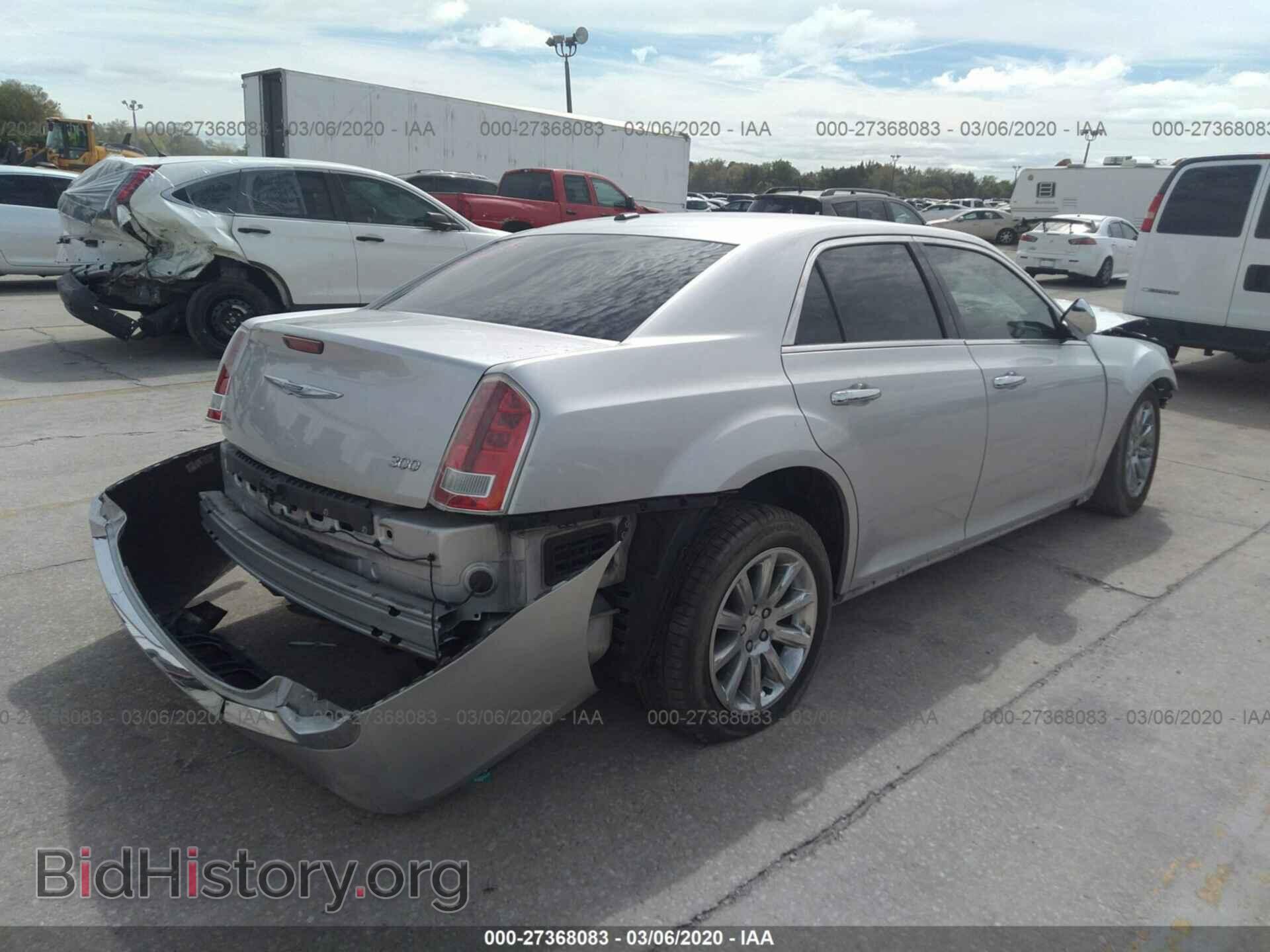 2012 CHRYSLER 300 - VIN: 2C3CCACG8CH310677 - Фото 4