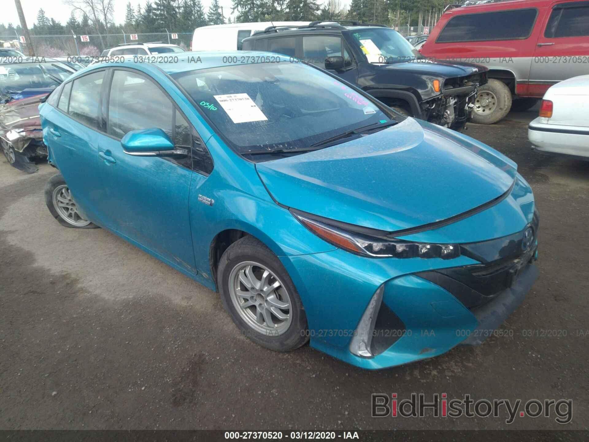 Фотография JTDKARFP9J3072443 - TOYOTA PRIUS PRIME 2018