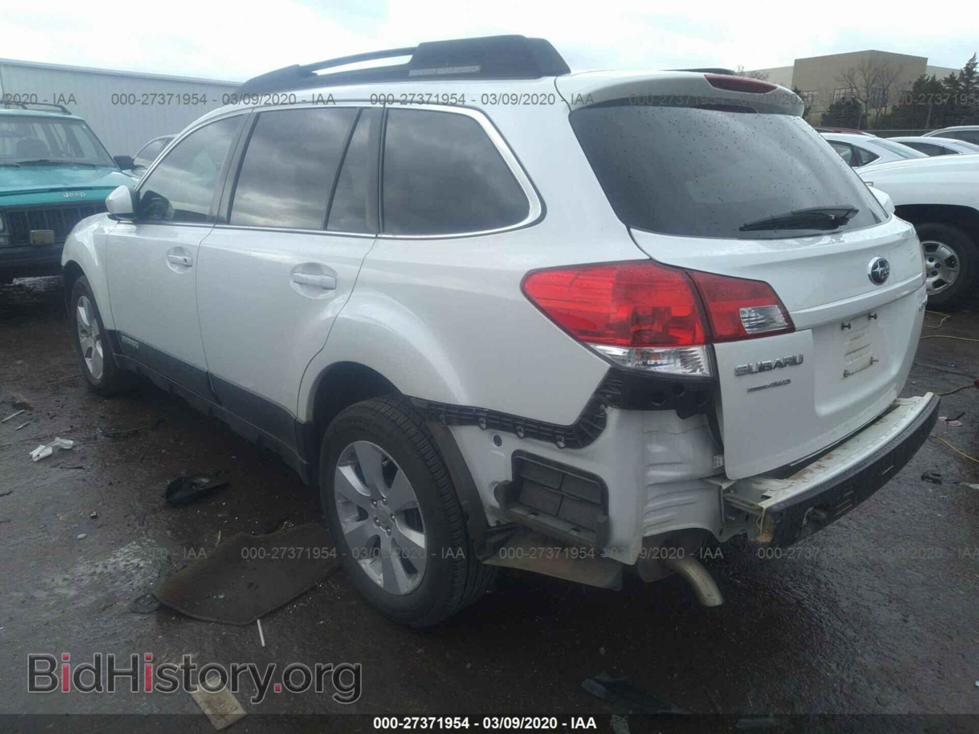 2011 SUBARU OUTBACK - VIN: 4S4BRCCC6B3337890 - Фото 3