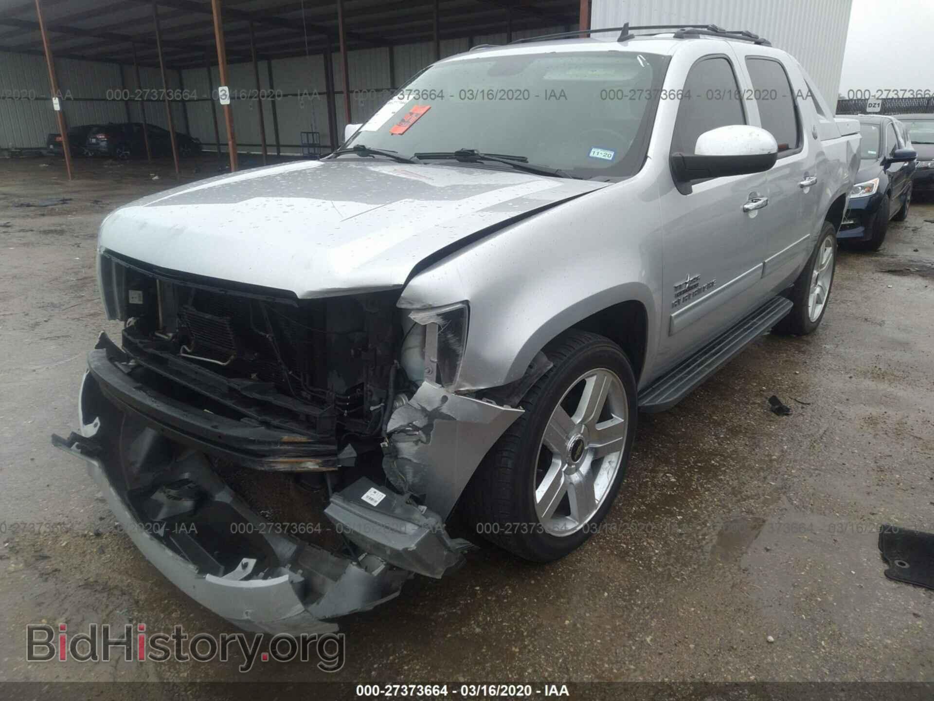 2013 CHEVROLET AVALANCHE - VIN: 3GNMCFE05DG154846 - Фото 2