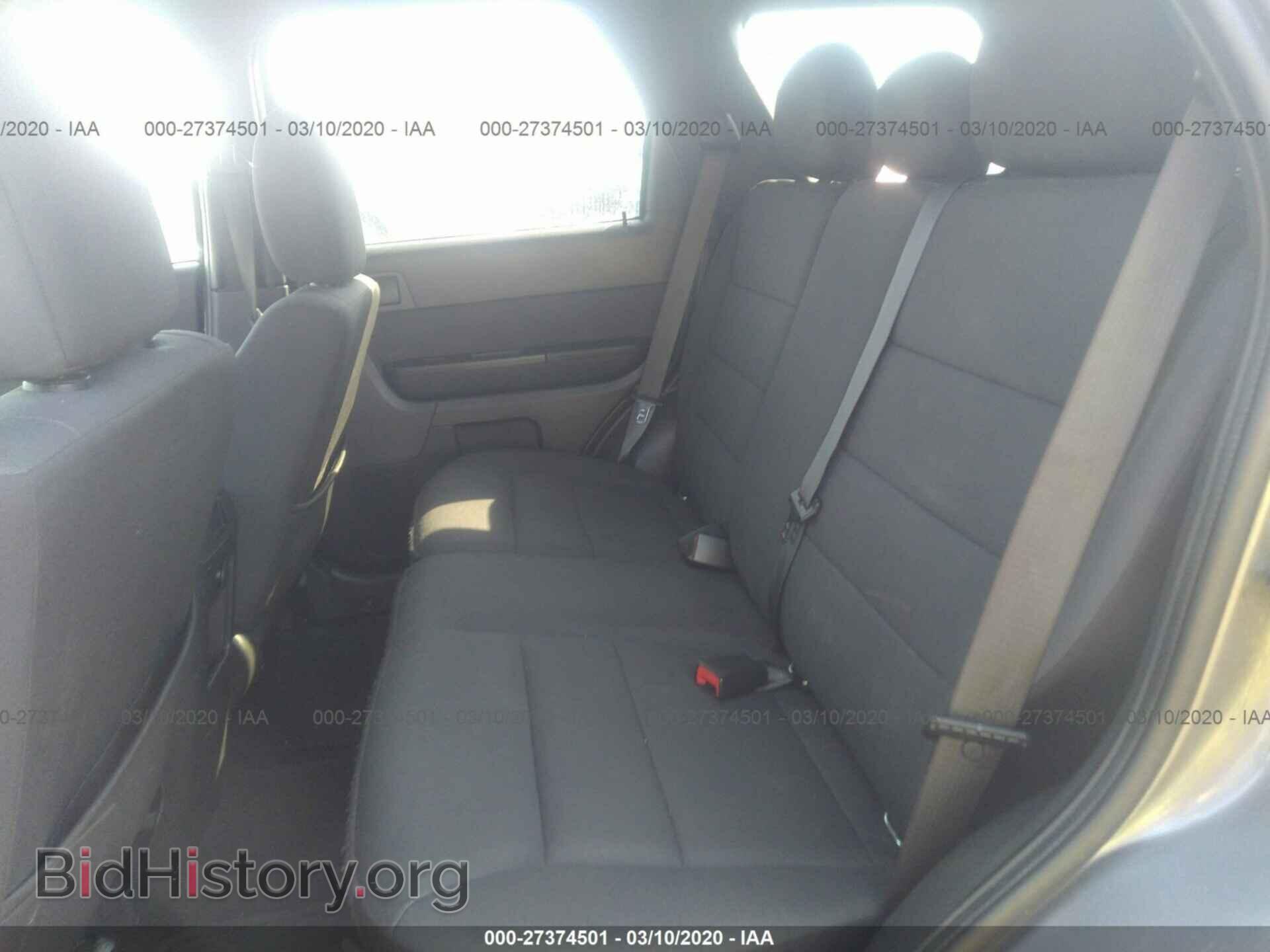 2011 FORD ESCAPE - VIN: 1FMCU0D7XBKC61373 - Фото 8