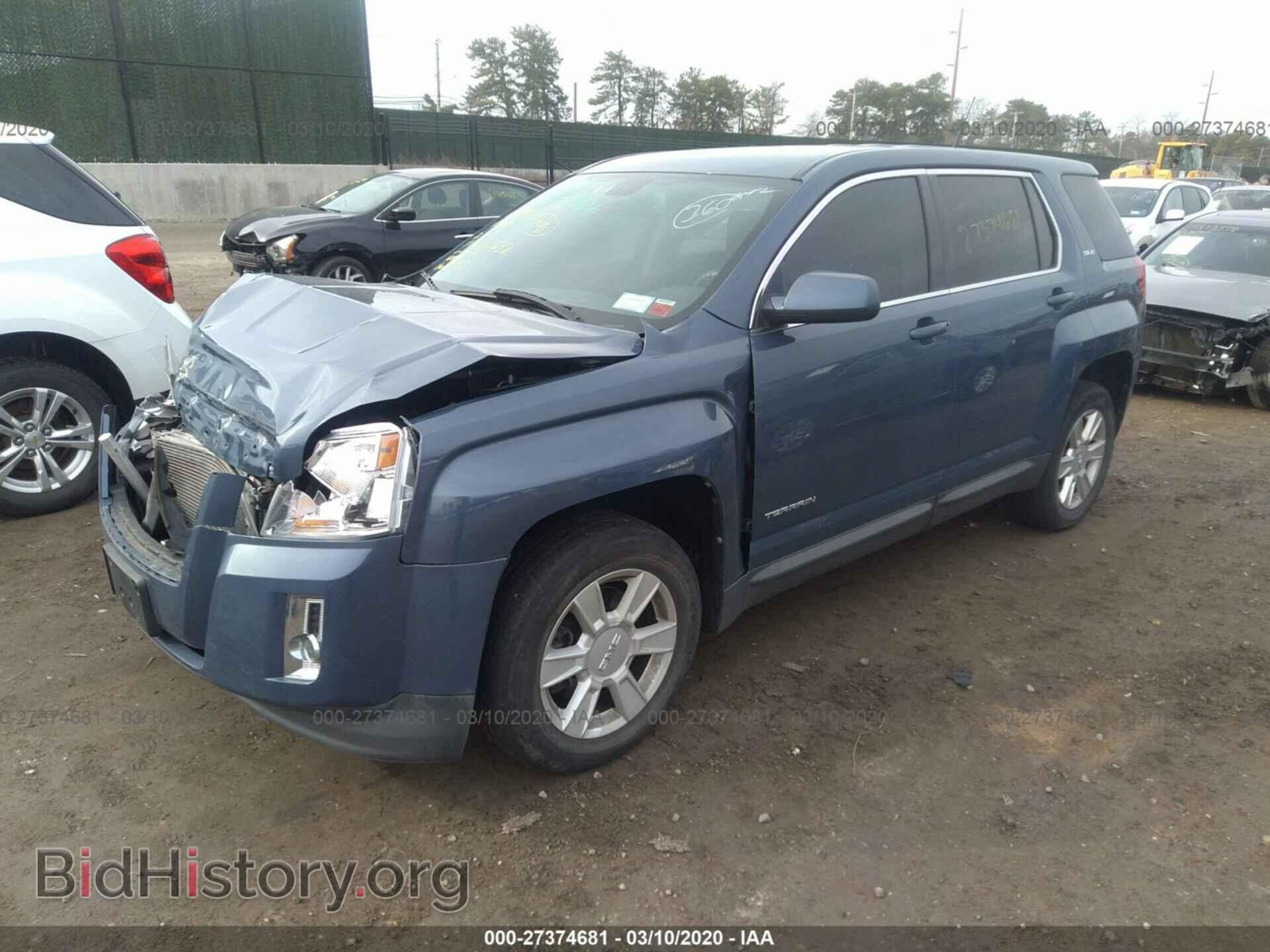 2011 GMC TERRAIN - VIN: 2CTFLREC4B6378197 - Photo 2