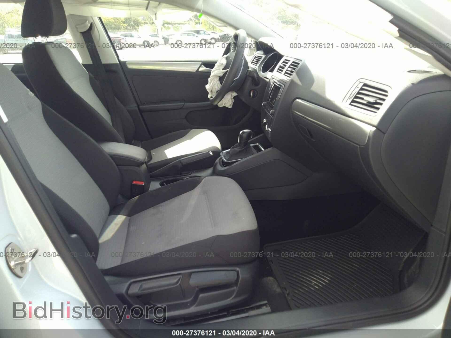 2017 VOLKSWAGEN JETTA - VIN: 3VW2B7AJ4HM325324 - Фото 5