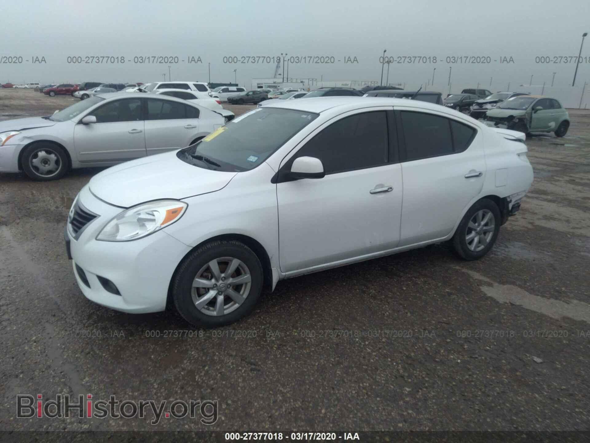 2013 NISSAN VERSA - VIN: 3N1CN7AP1DL854817 - Фото 2