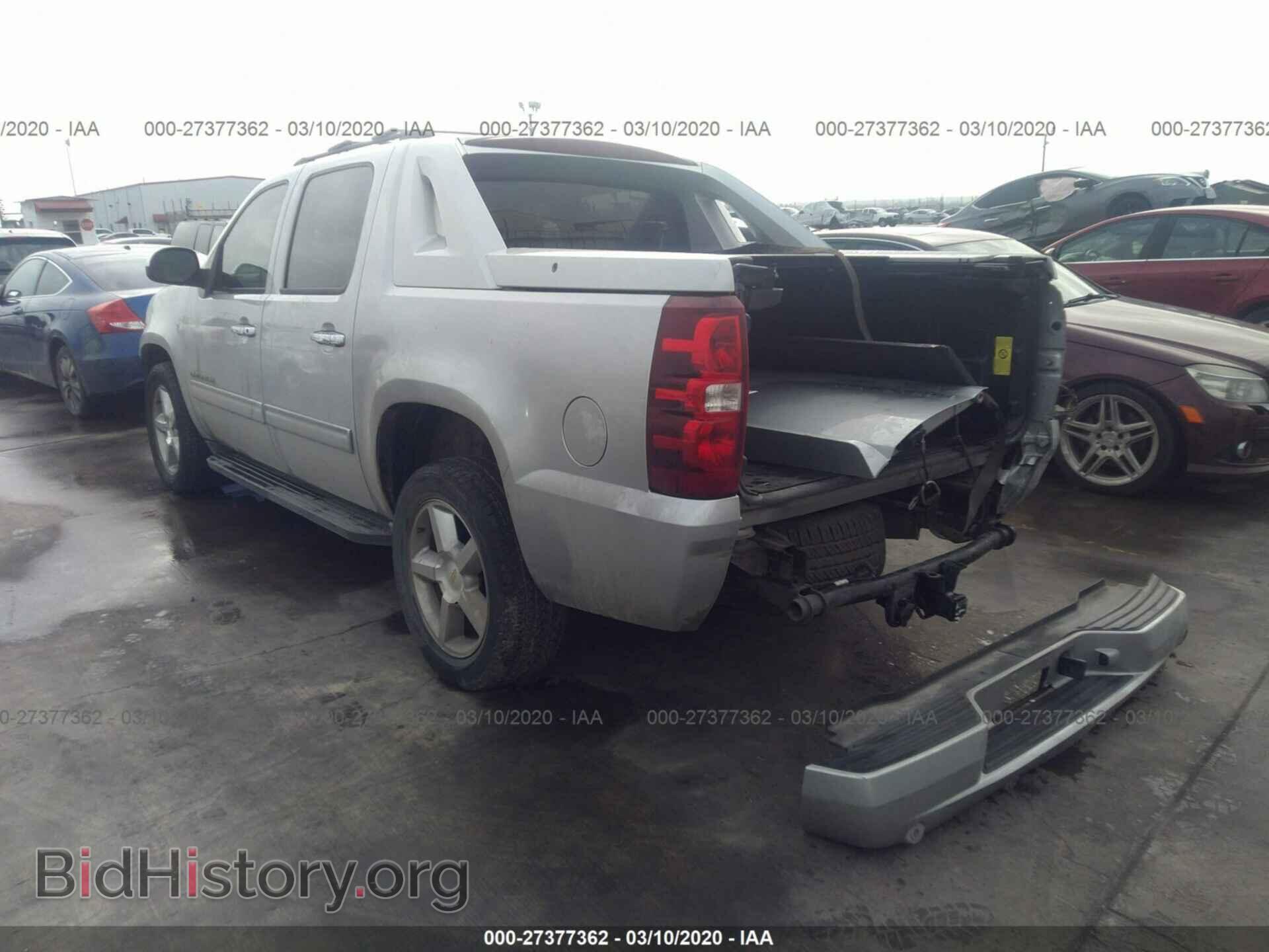 2011 CHEVROLET AVALANCHE - VIN: 3GNMCEE02BG365154 - Фото 3