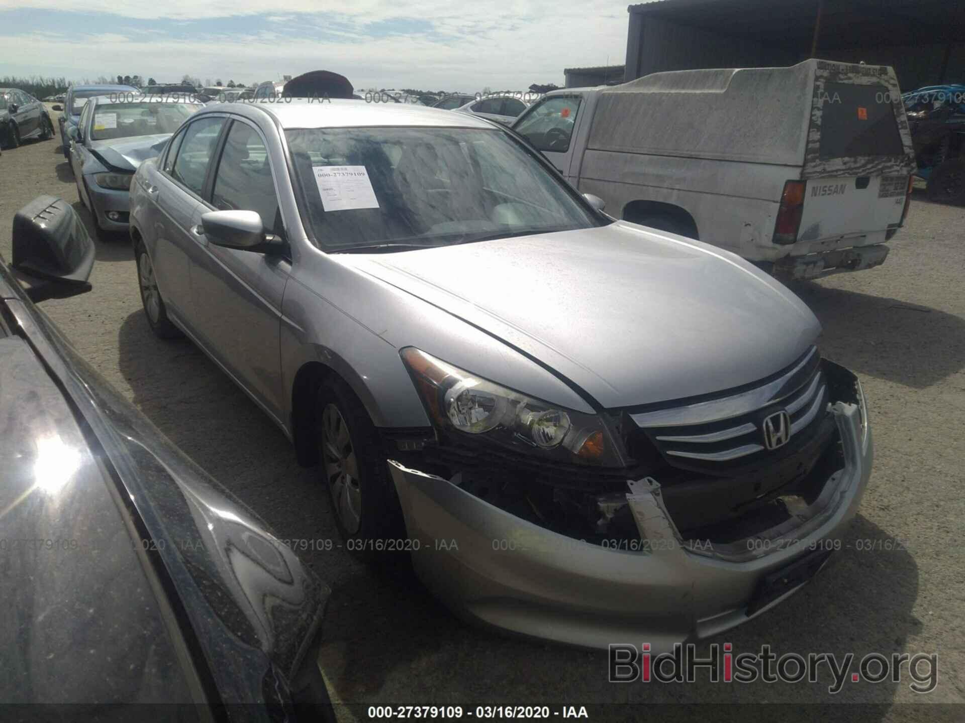 Photo 1HGCP2F34CA182663 - HONDA ACCORD 2012