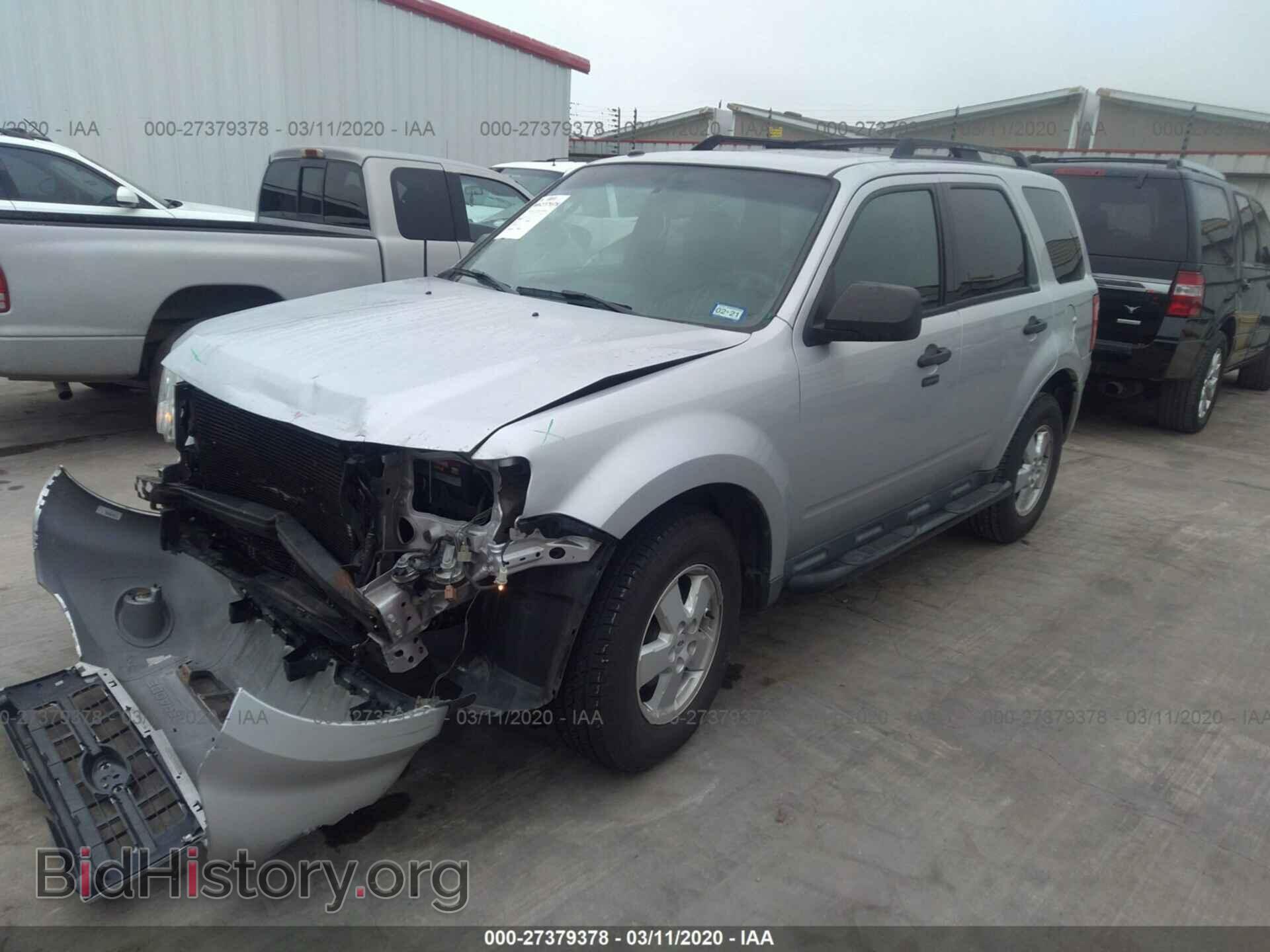 2011 FORD ESCAPE - VIN: 1FMCU9DG8BKC68925 - Фото 2