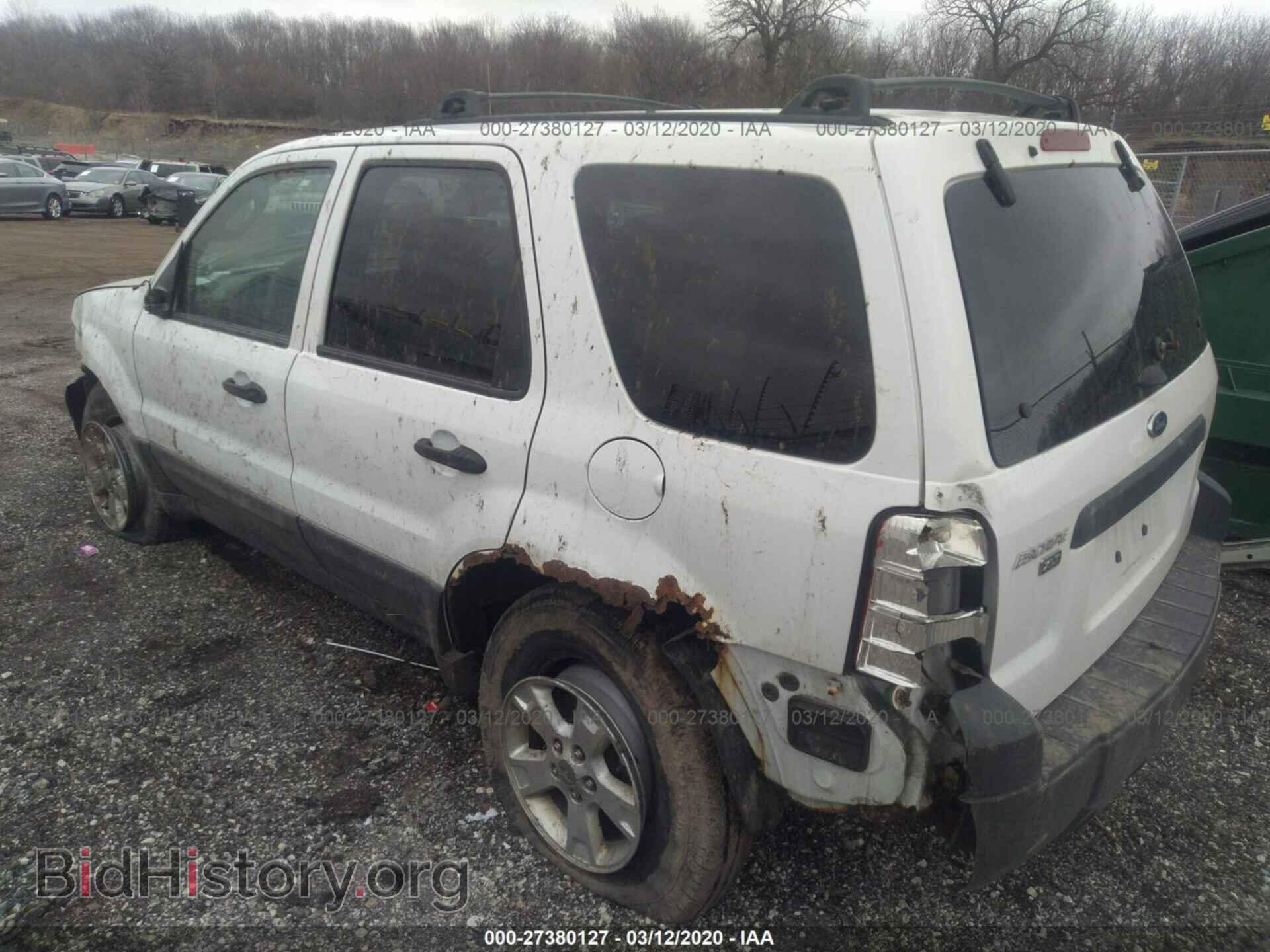 2005 FORD ESCAPE - VIN: 1FMCU93175KA17816 - Фото 3