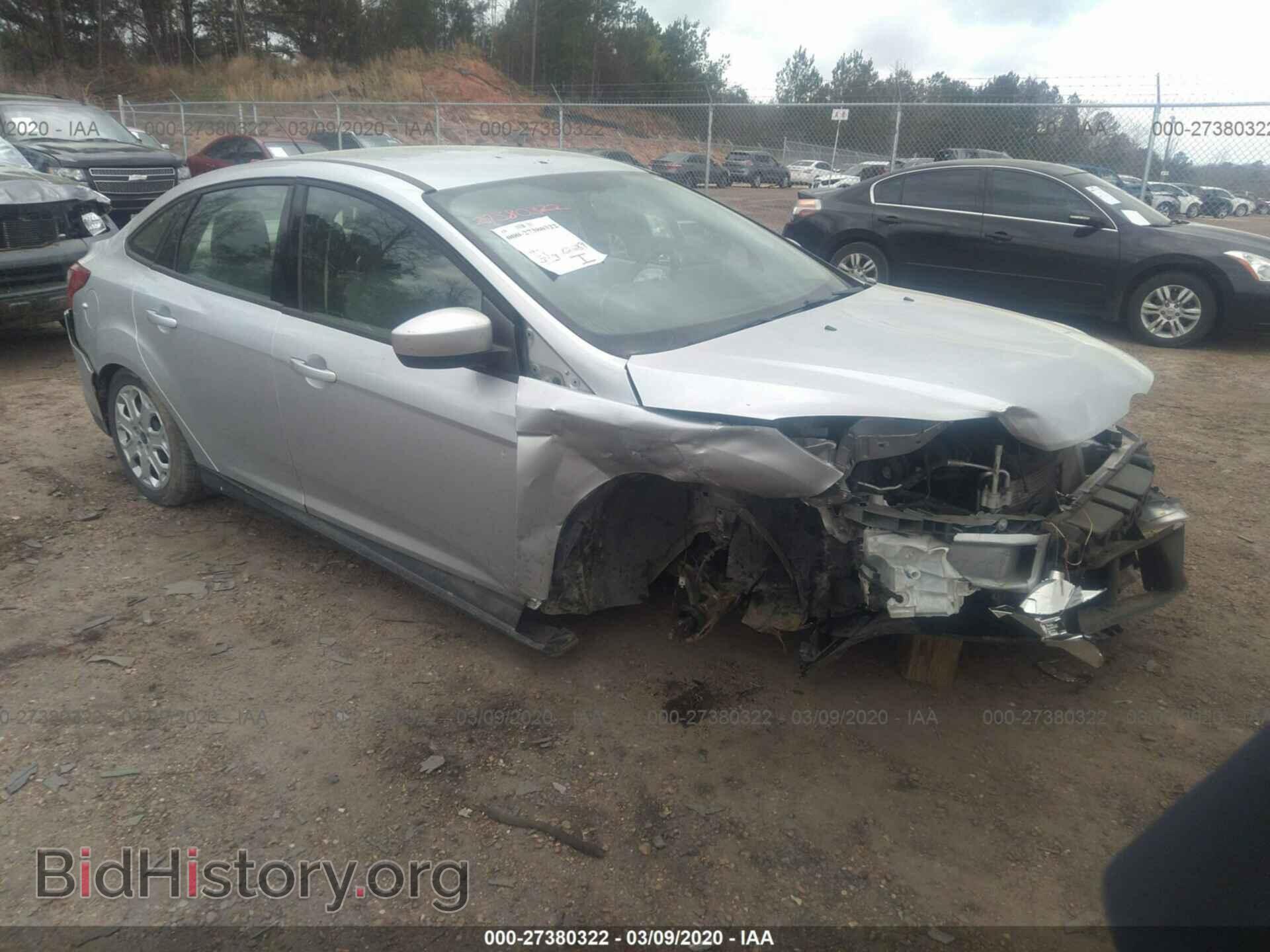 Photo 1FAHP3F21CL372710 - FORD FOCUS 2012