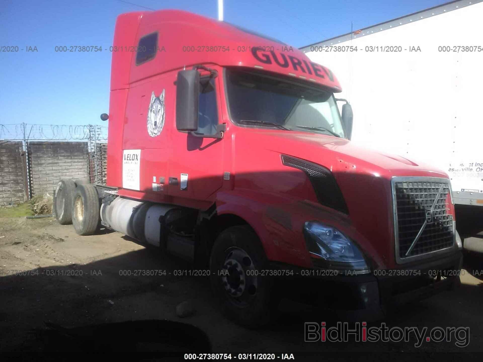 Photo 4V4NC9EJ2FN188510 - VOLVO VN 2015