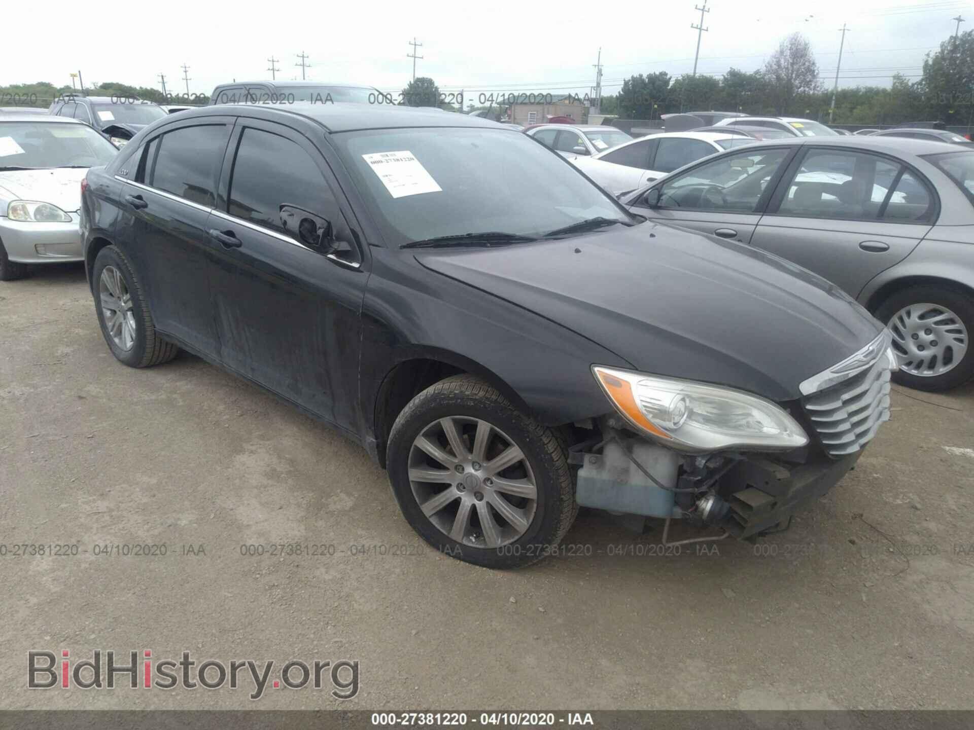 Photo 1C3CCBAB1DN698261 - CHRYSLER 200 2013