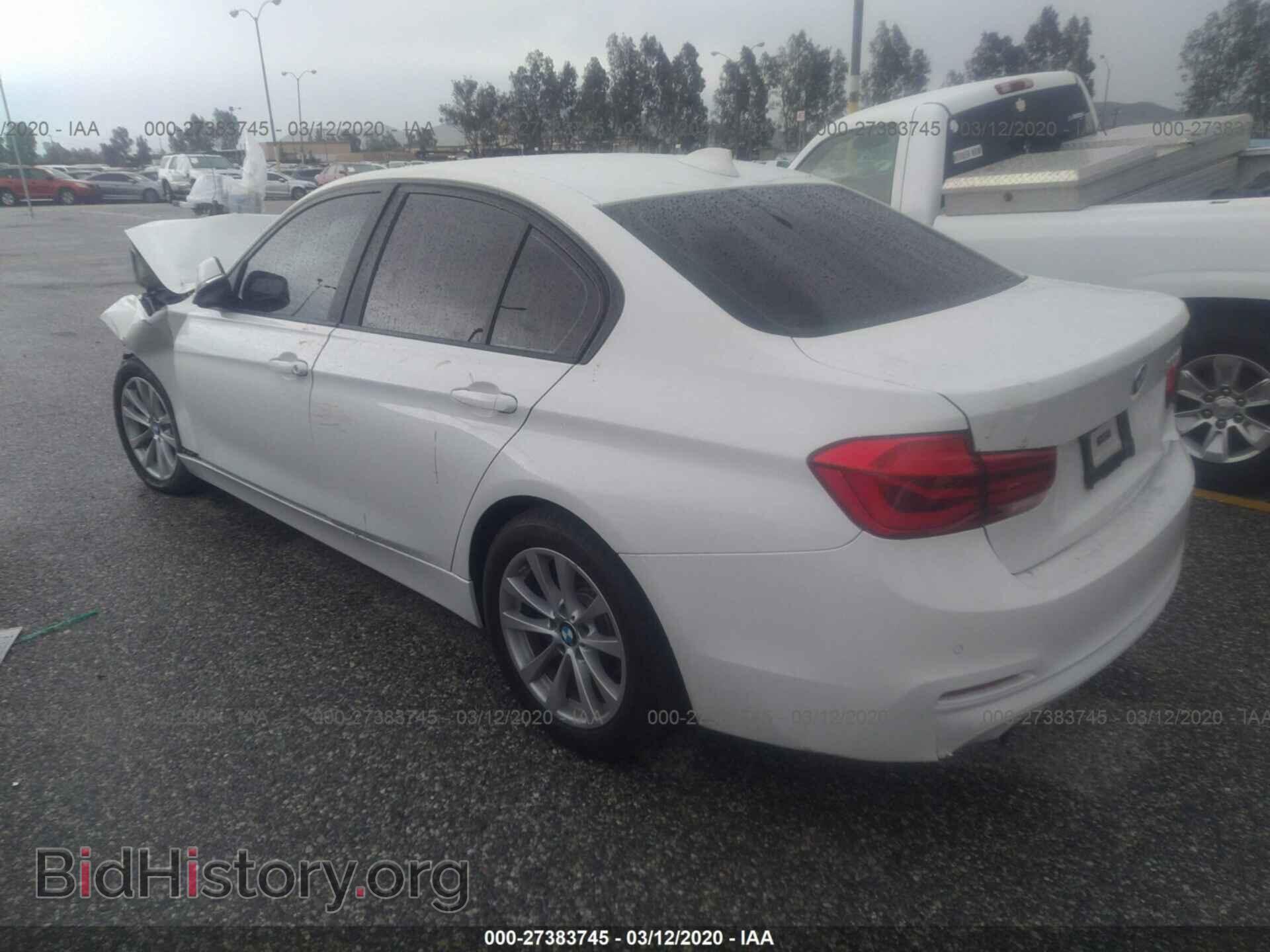 2016 BMW 320 - VIN: WBA8A9C50GK616692 - Фото 3