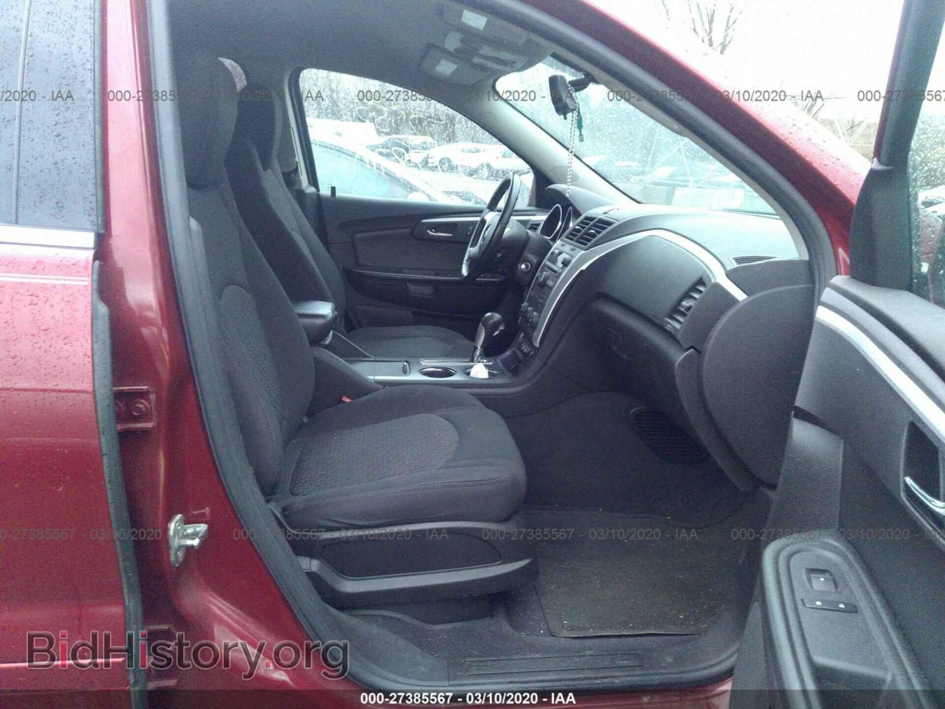 2011 CHEVROLET TRAVERSE - VIN: 1GNKRGED0BJ172553 - Фото 5