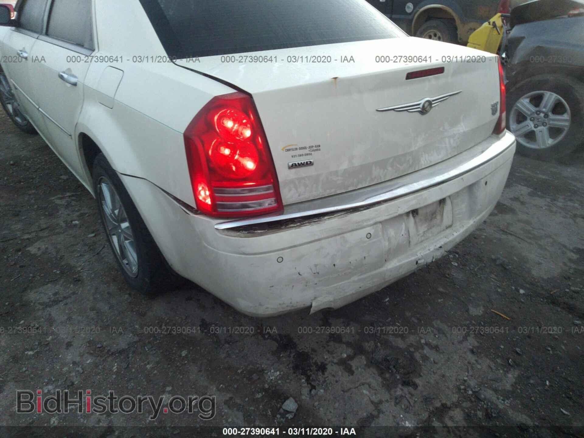 2010 CHRYSLER 300C - VIN: 2C3CK6CT8AH115544 - Фото 6