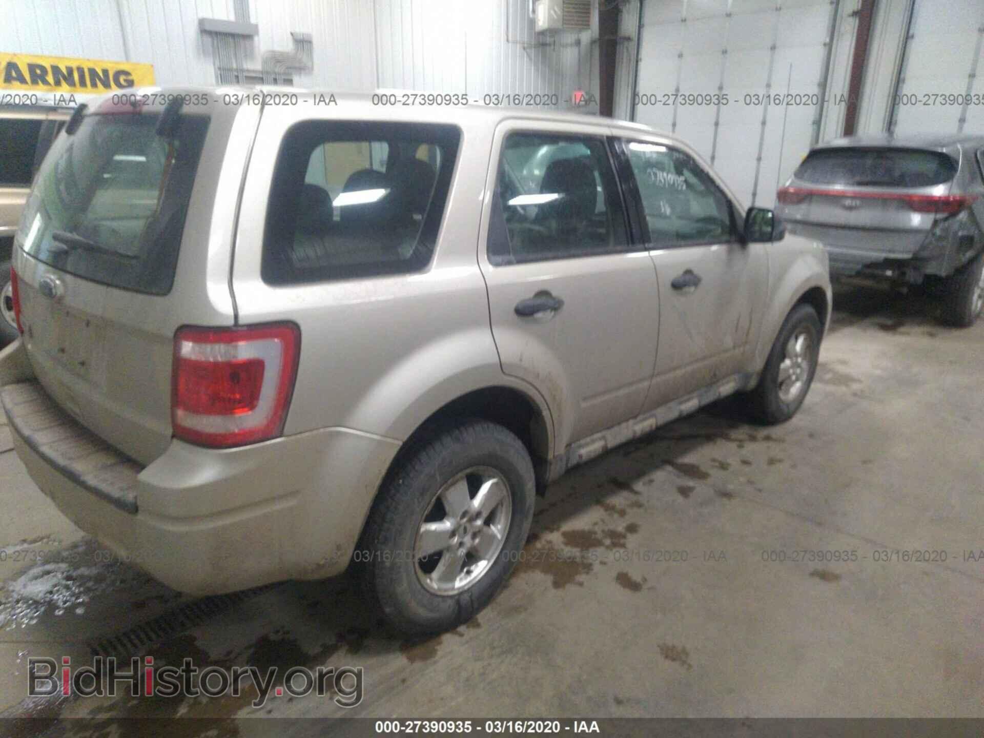 2011 FORD ESCAPE - VIN: 1FMCU9C73BKB99059 - Фото 4