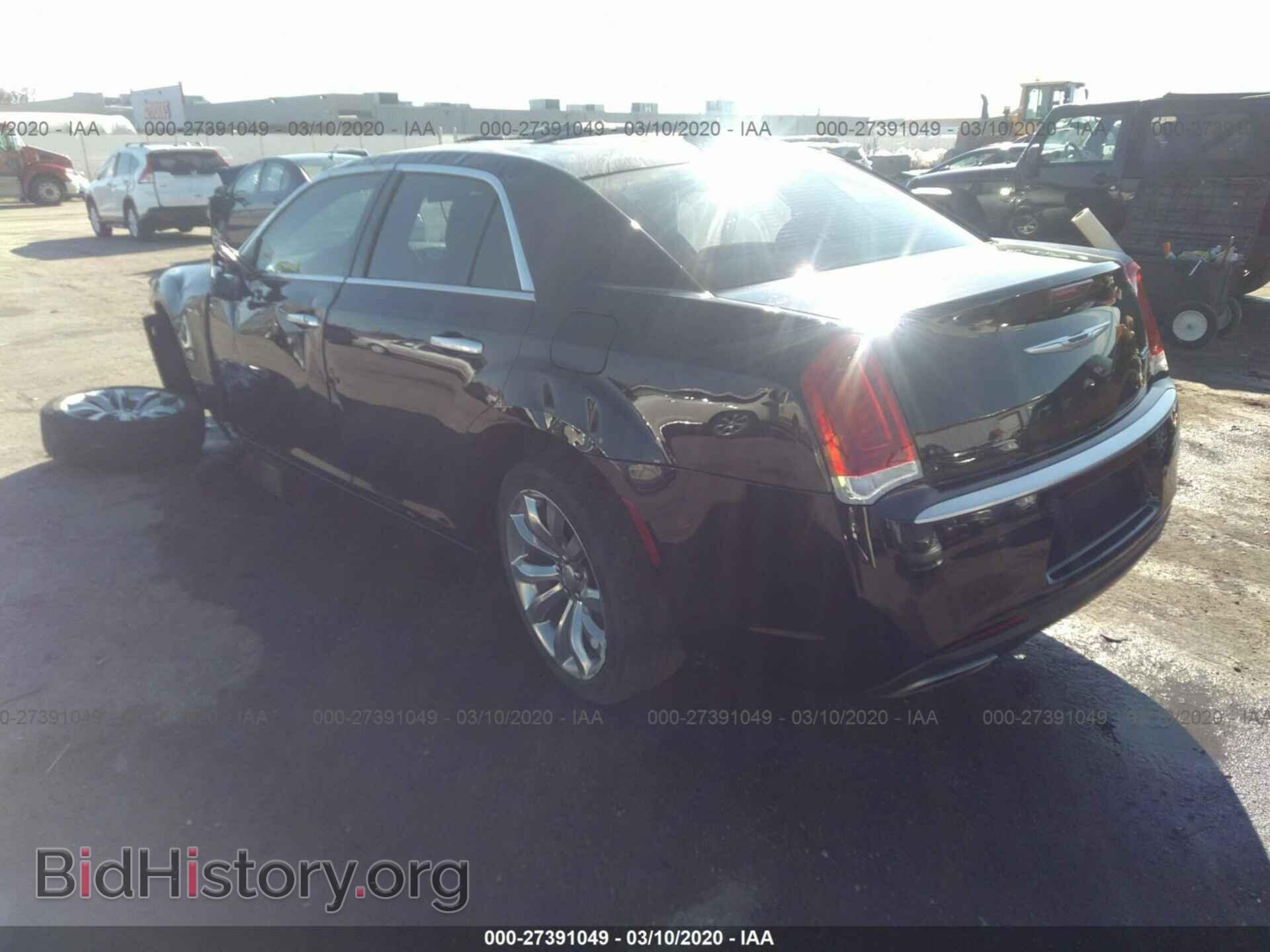 2015 CHRYSLER 300C - VIN: 2C3CCAPT8FH849067 - Фото 3