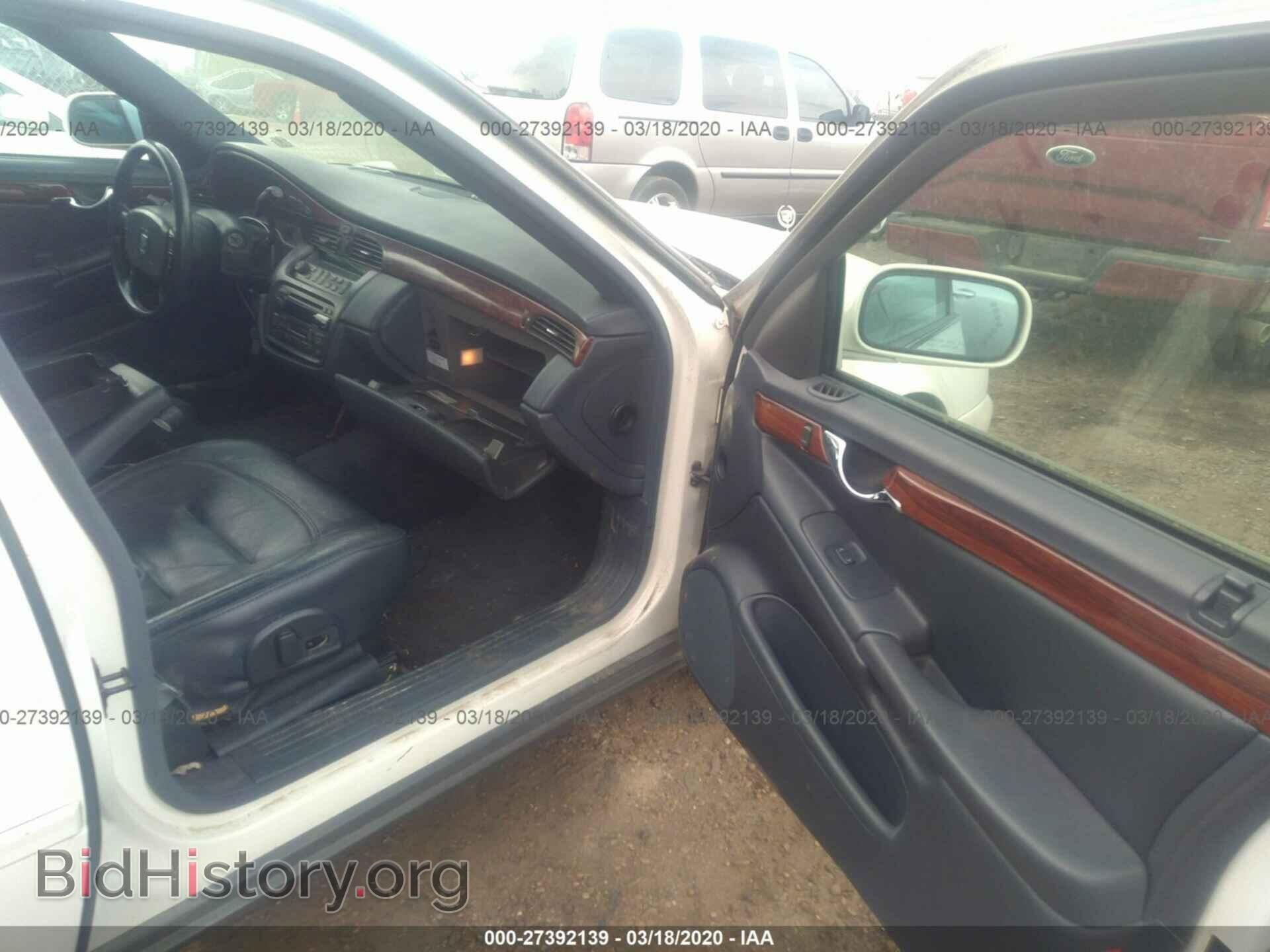 2003 Cadillac Deville - VIN: 1G6KD54Y73U169605 - Photo 5