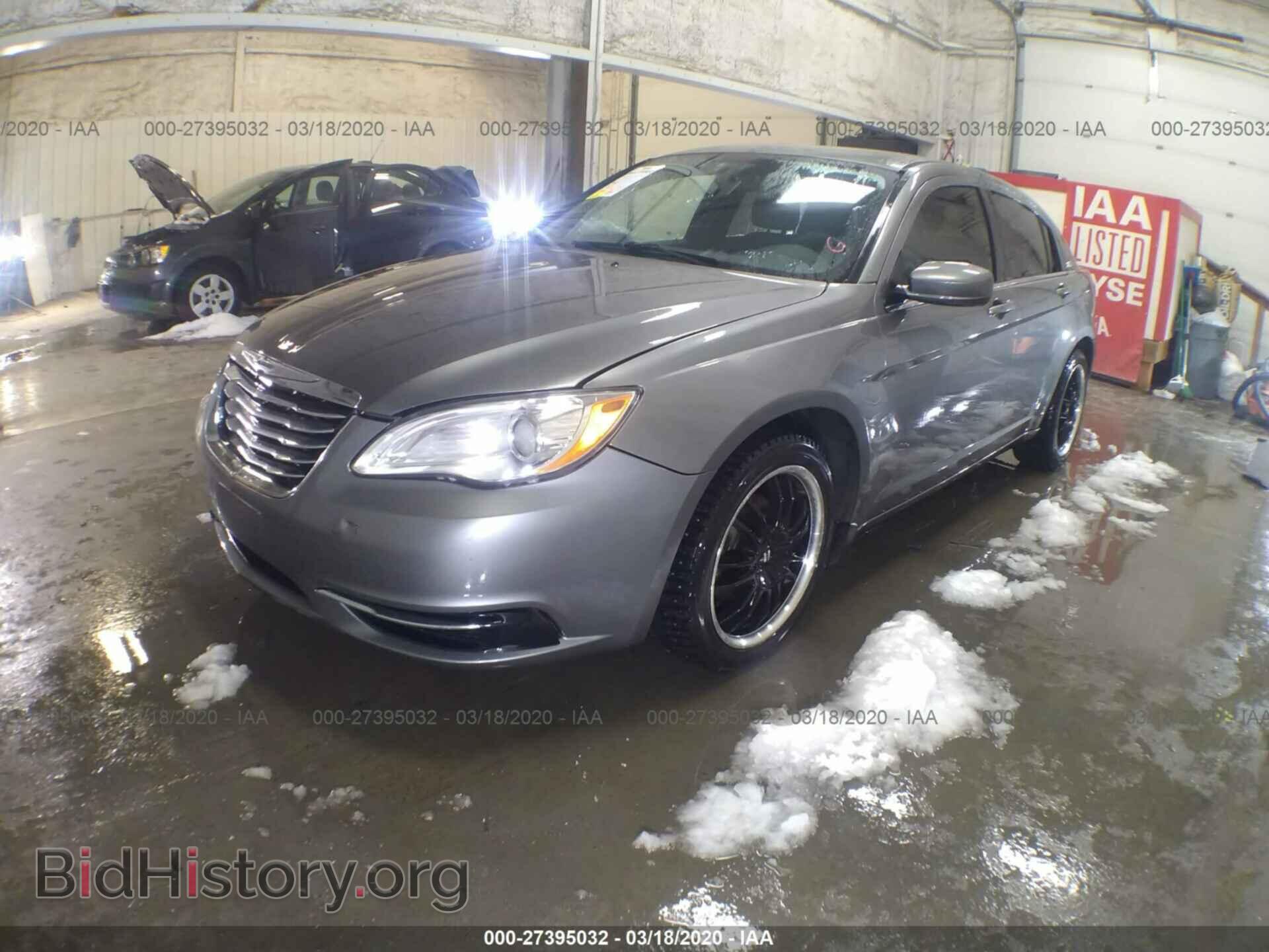 2012 CHRYSLER 200 - VIN: 1C3CCBAB5CN289601 - Фото 2