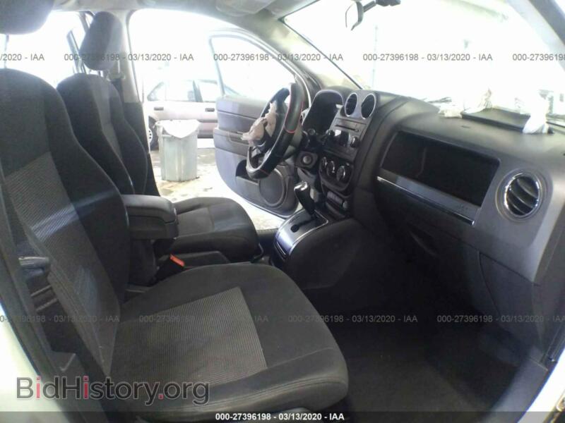2011 Jeep COMPASS (VIN 1J4NF1FB7BD134089) — photo 5 of 11