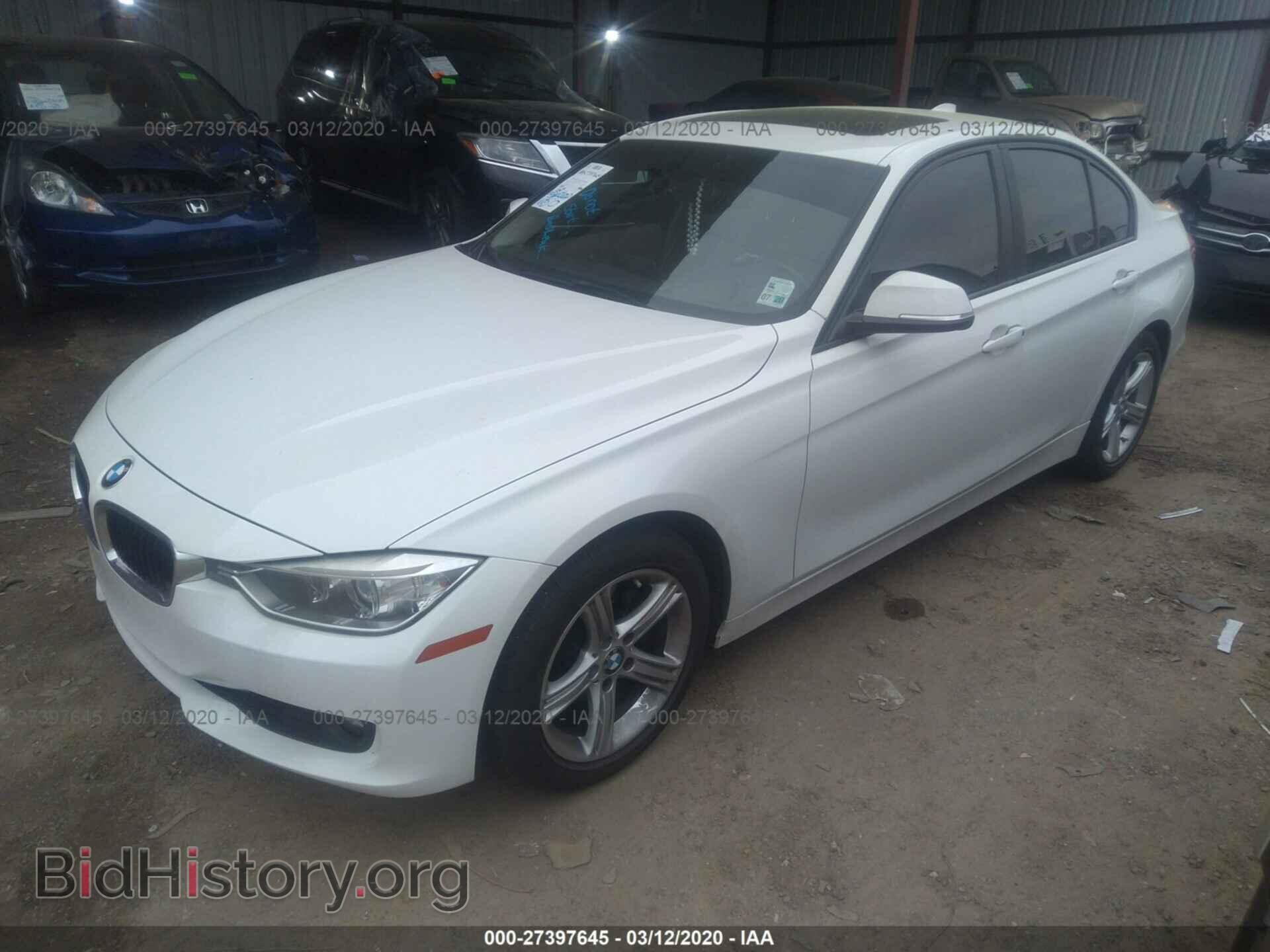 2012 BMW 328 - VIN: WBA3A5C58CF349078 - Фото 2