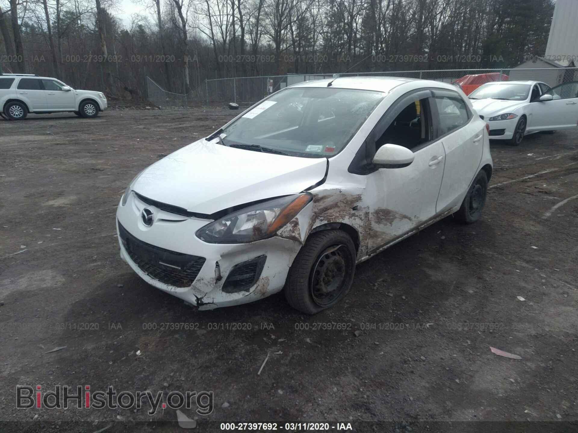 2014 MAZDA MAZDA2 - VIN: JM1DE1KZ8E0182459 - Фото 2