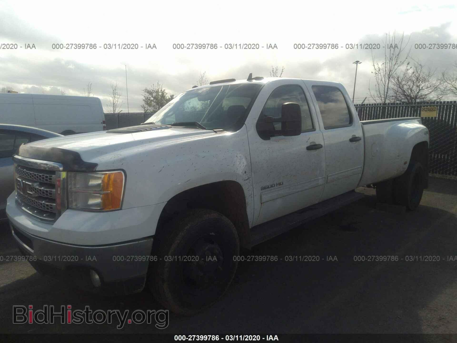 2013 GMC SIERRA - VIN: 1GT423C88DF109307 - Фото 2