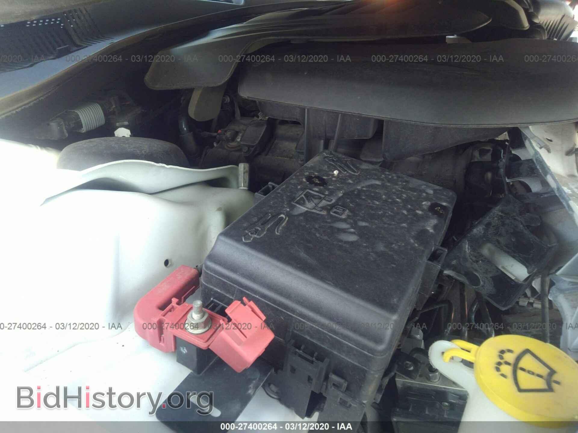 2016 CHRYSLER 300 - VIN: 2C3CCAAG1GH321044 - Фото 10
