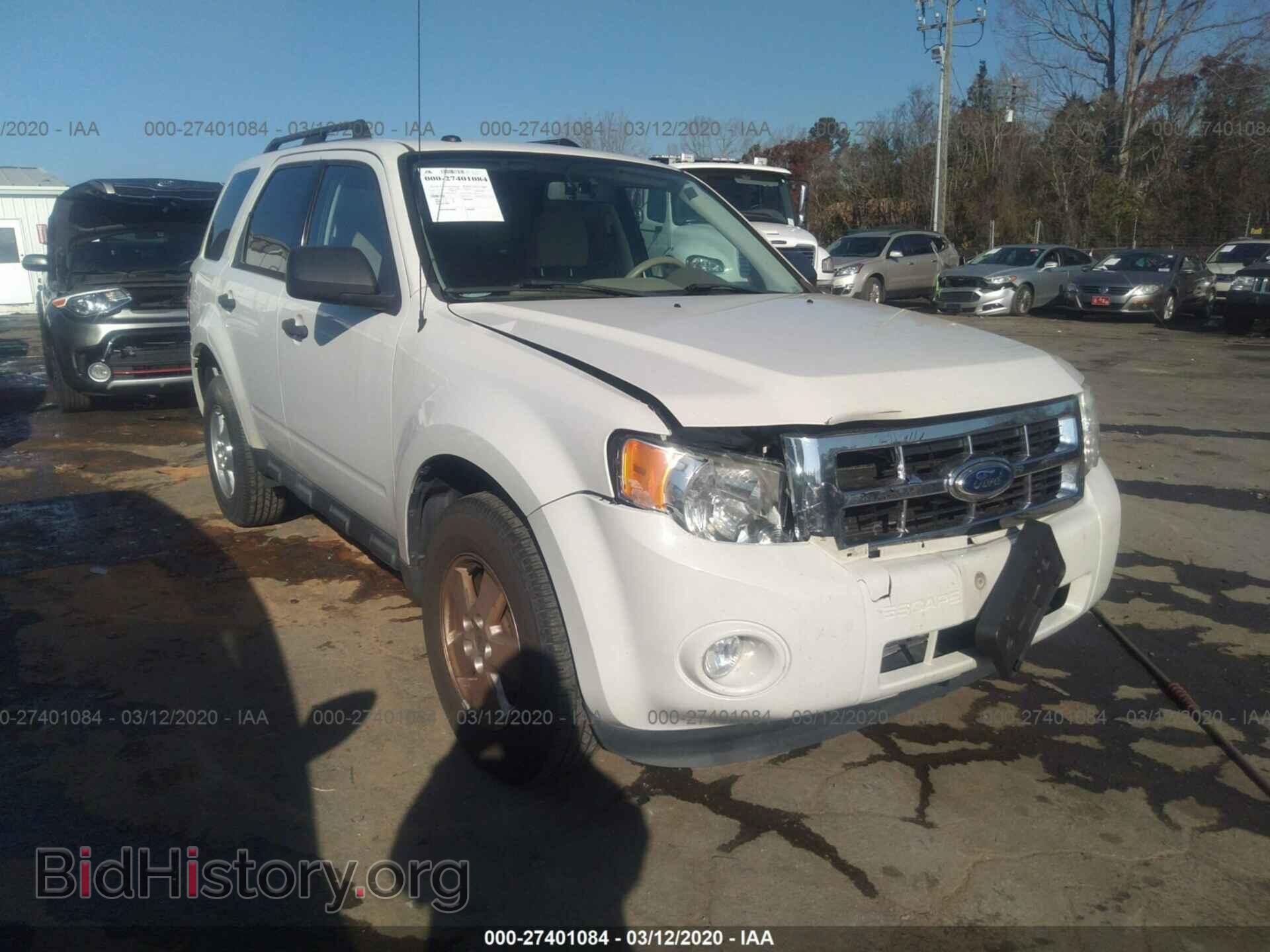 Фотография 1FMCU0D71BKA52250 - FORD ESCAPE 2011