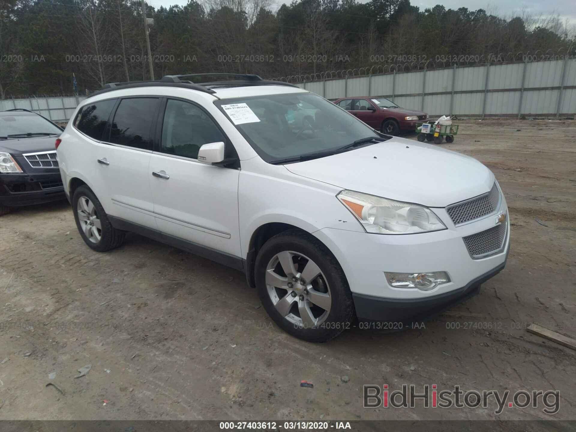 Photo 1GNLRHED1AS110856 - CHEVROLET TRAVERSE 2010