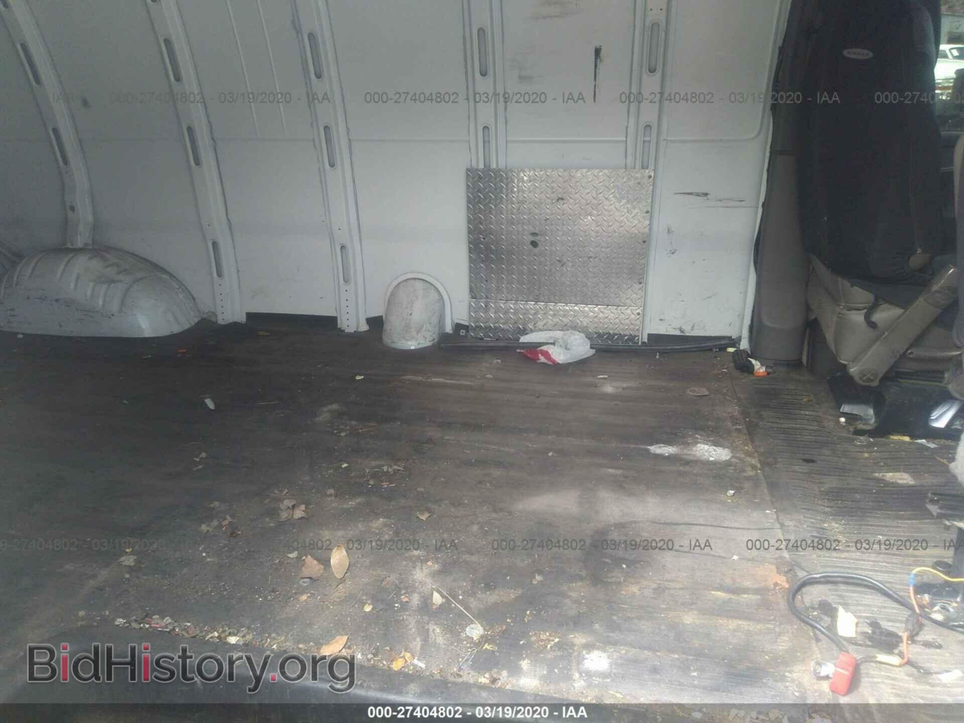 2011 GMC SAVANA - VIN: 1GTW7GBA7B1189733 - Фото 8