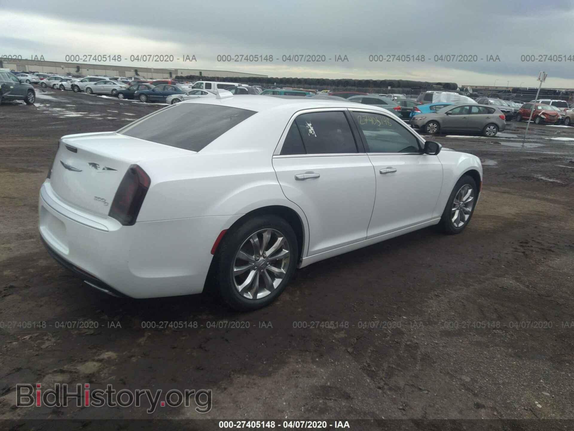 2015 CHRYSLER 300C - VIN: 2C3CCASG7FH846249 - Фото 4