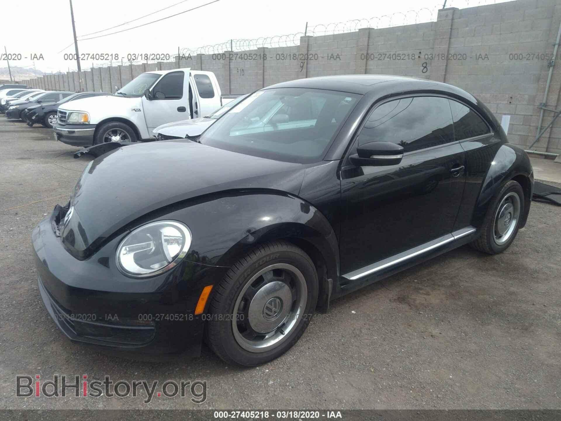 2012 VOLKSWAGEN BEETLE - VIN: 3VWJP7AT1CM645997 - Фото 2