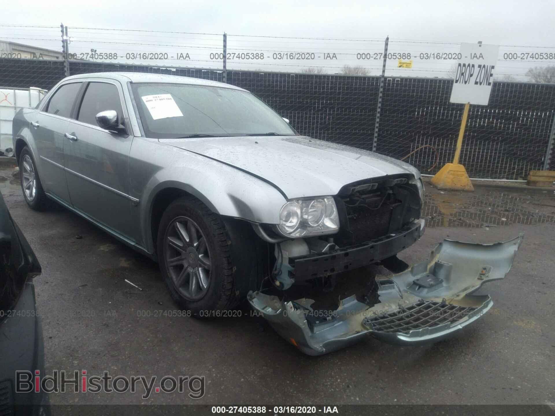 Фотография 2C3JA63H15H111346 - CHRYSLER 300C 2005