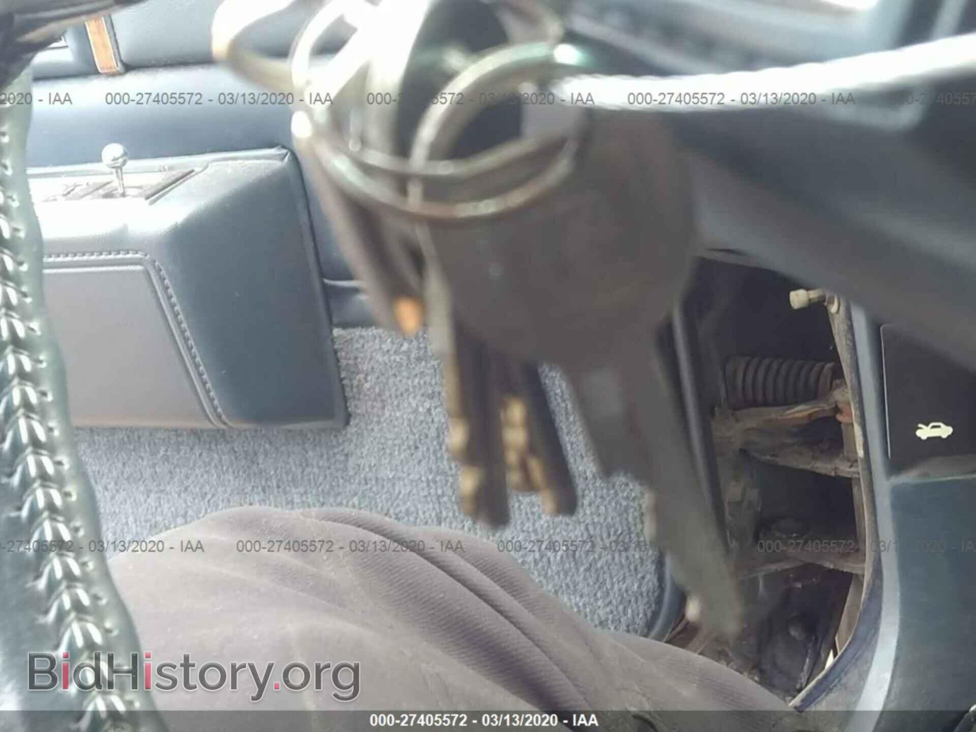 1988 CADILLAC DEVILLE - VIN: 1G6CD5158J4238300 - Photo 11