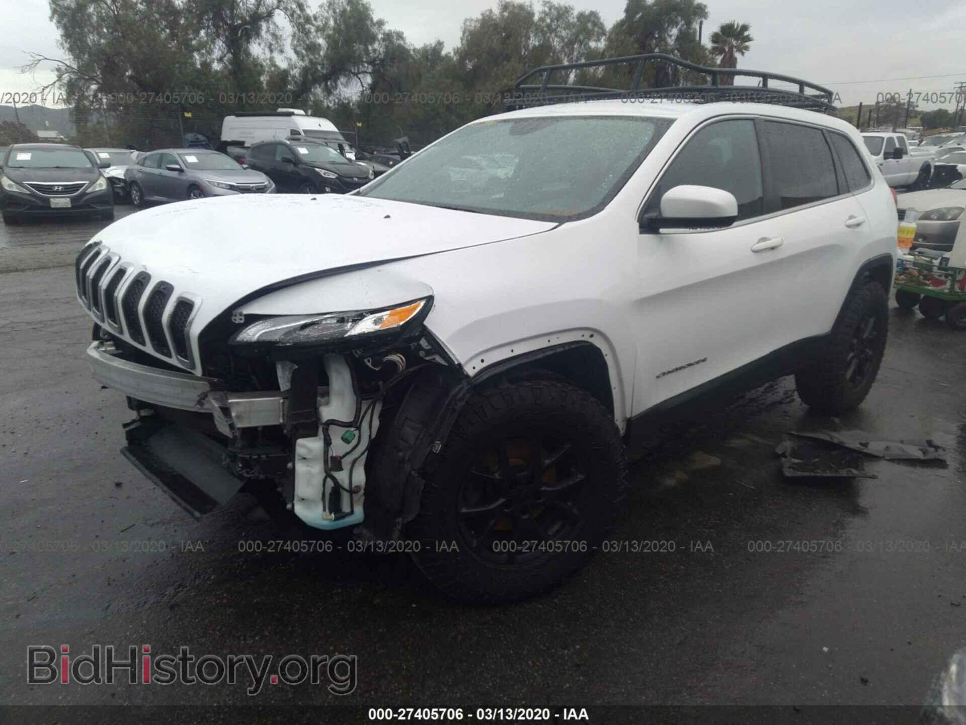 2015 Jeep Cherokee - VIN: 1C4PJMCS3FW792845 - Фото 2