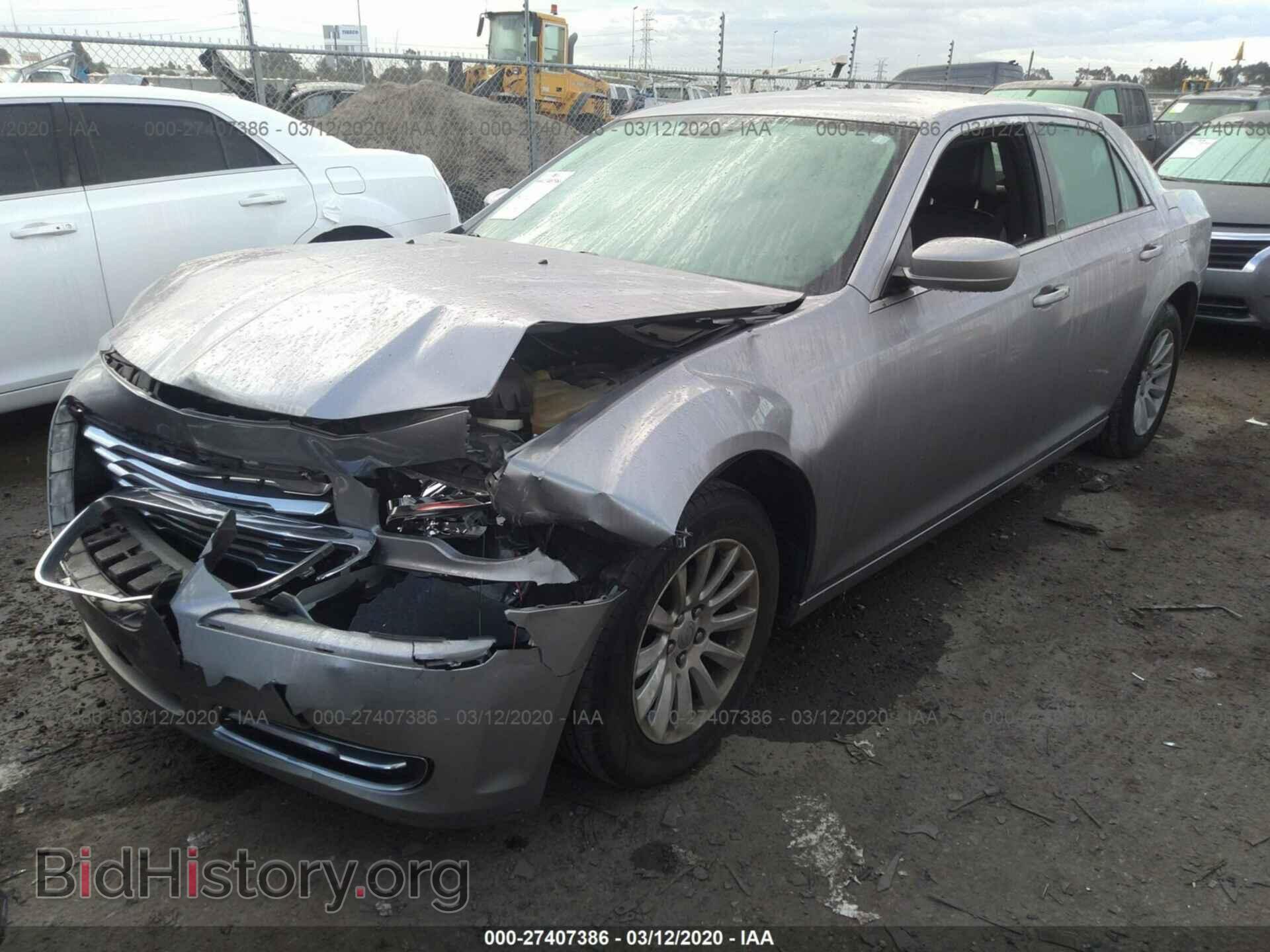 2014 CHRYSLER 300 - VIN: 2C3CCAAG0EH336759 - Фото 2