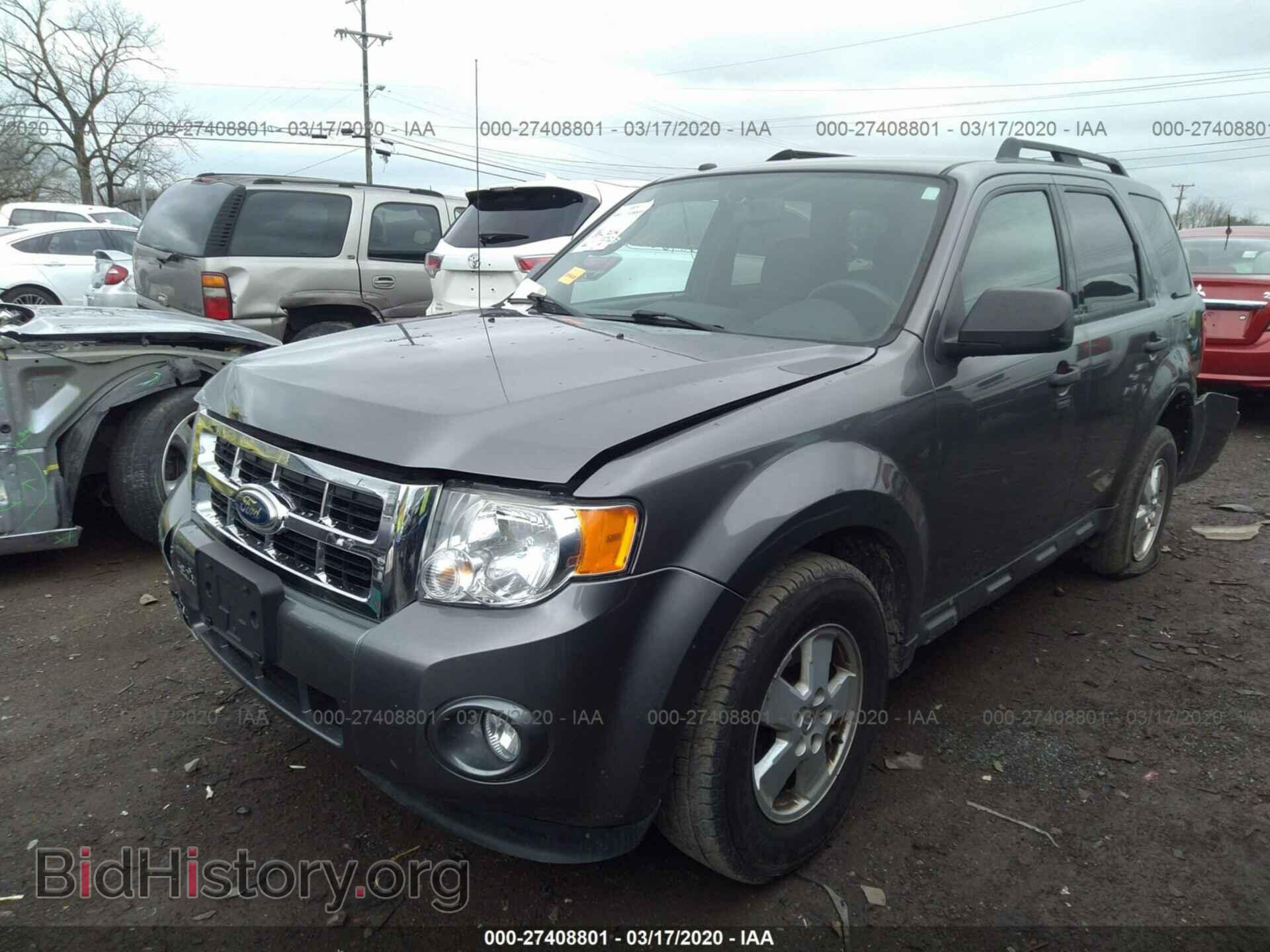 2011 FORD ESCAPE - VIN: 1FMCU0DG1BKA08944 - Фото 2