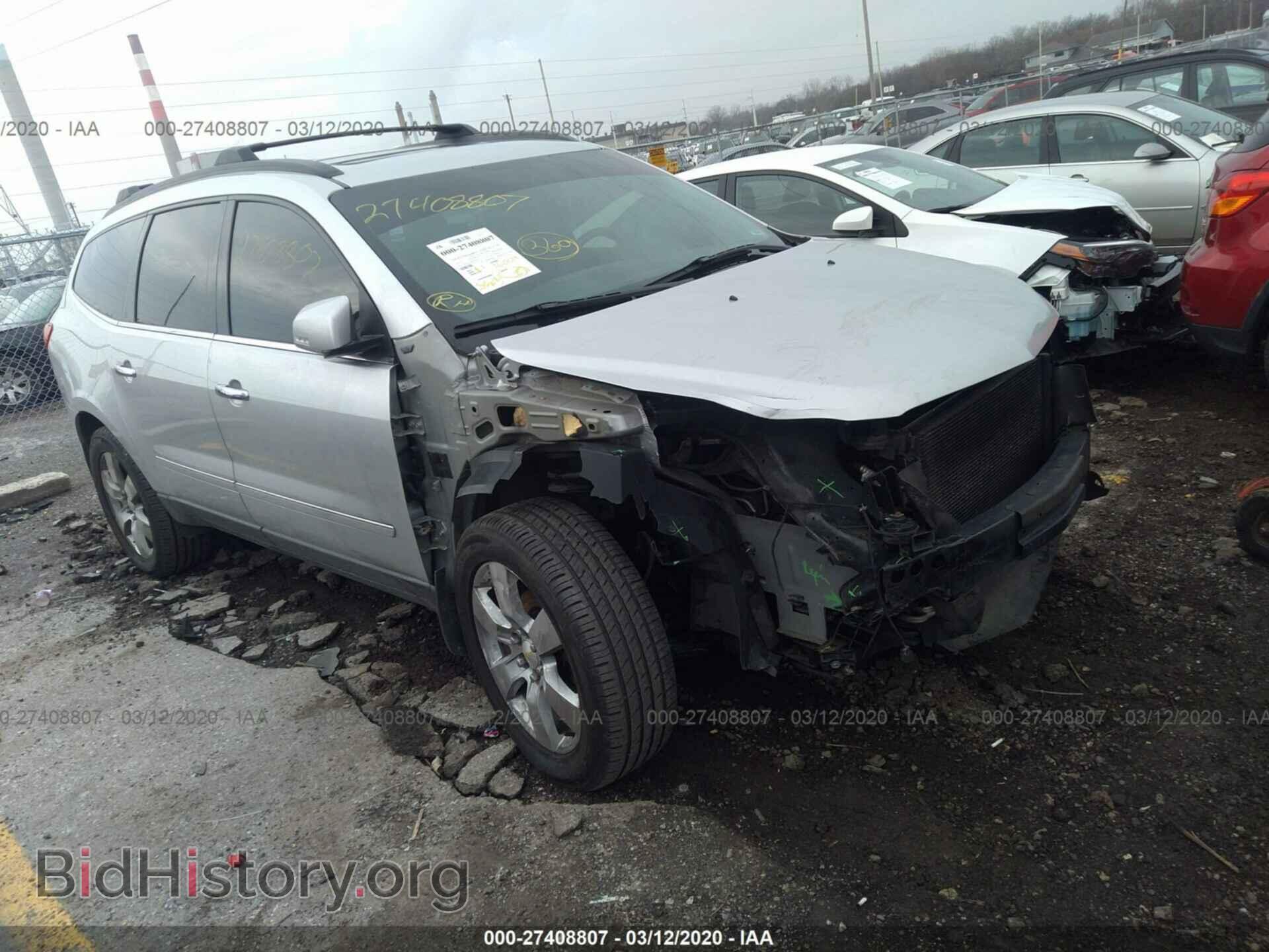 Photo 1GNKRLED6CJ299902 - CHEVROLET TRAVERSE 2012