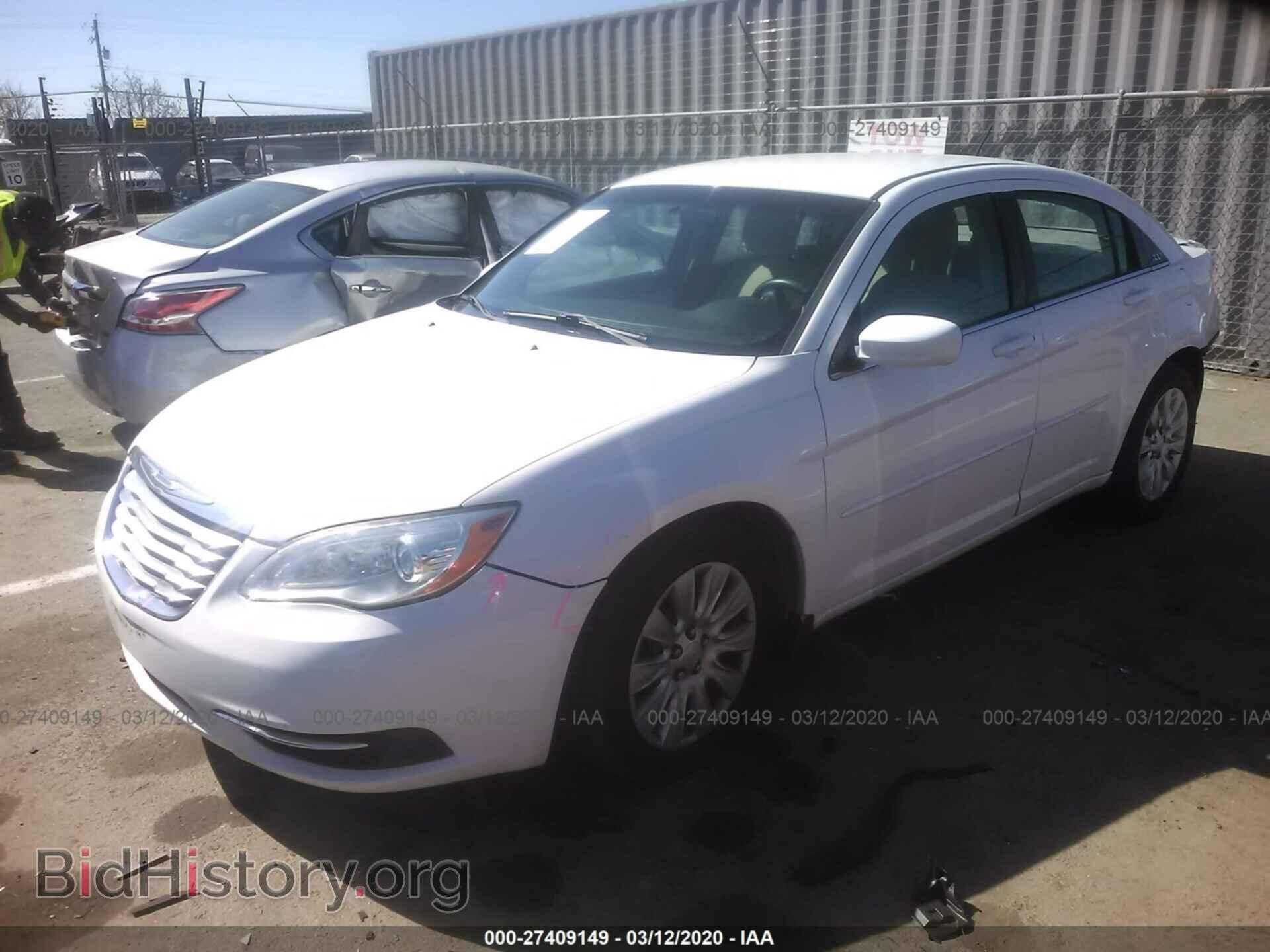 2012 CHRYSLER 200 - VIN: 1C3CCBAG6CN241150 - Фото 2