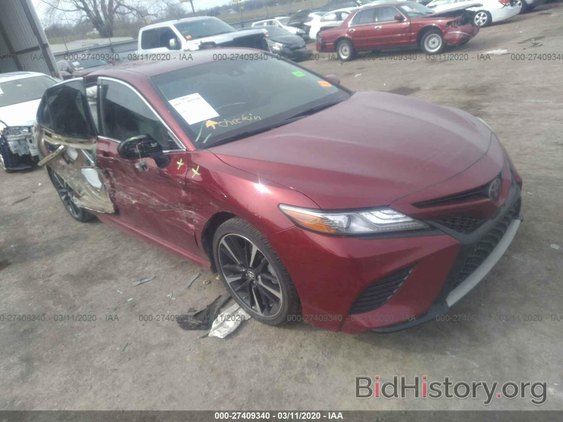 Photo 4T1B61HK2JU652711 - TOYOTA CAMRY 2018