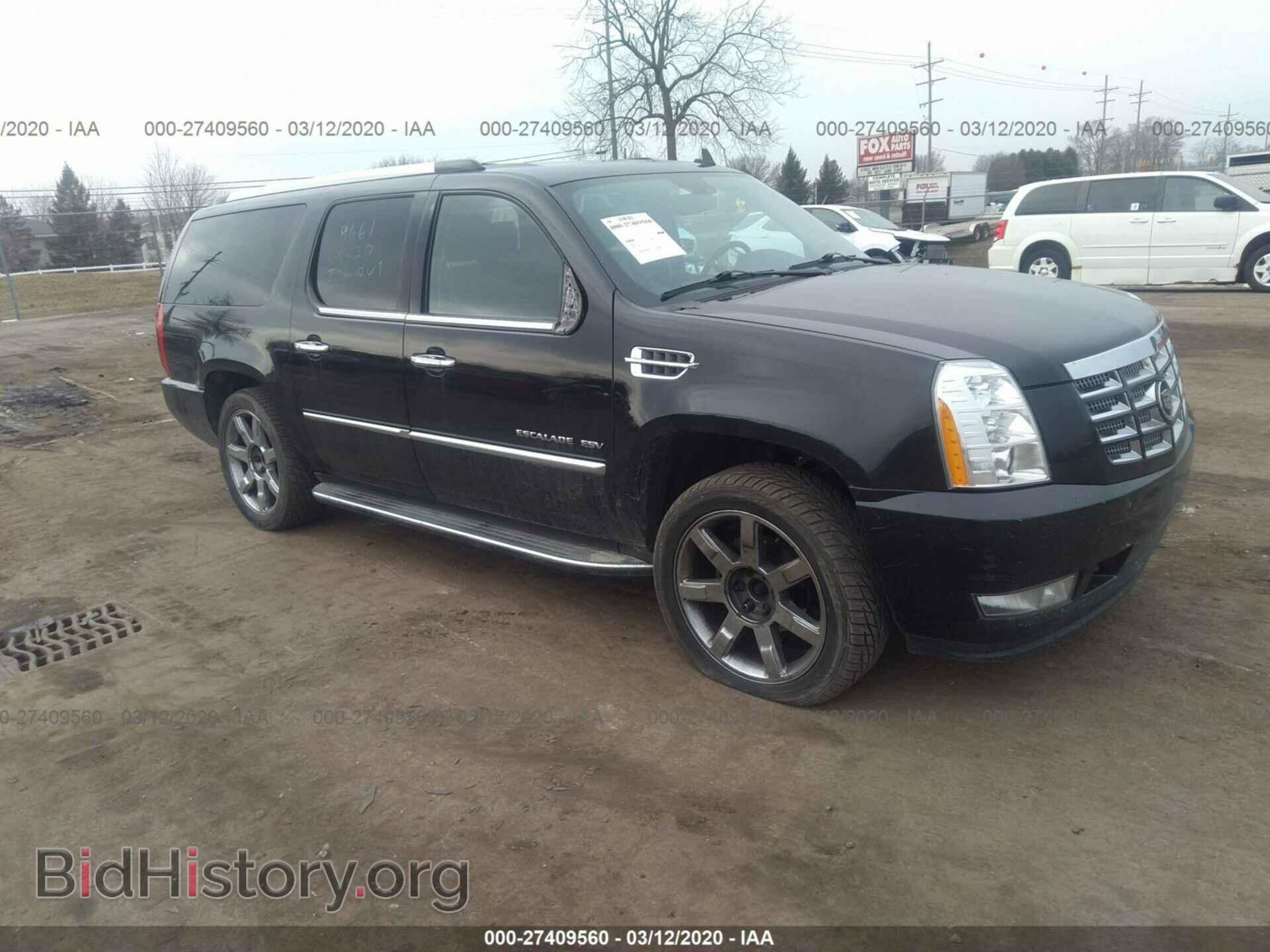 Photo 1GYS4HEF2BR179661 - CADILLAC ESCALADE ESV 2011