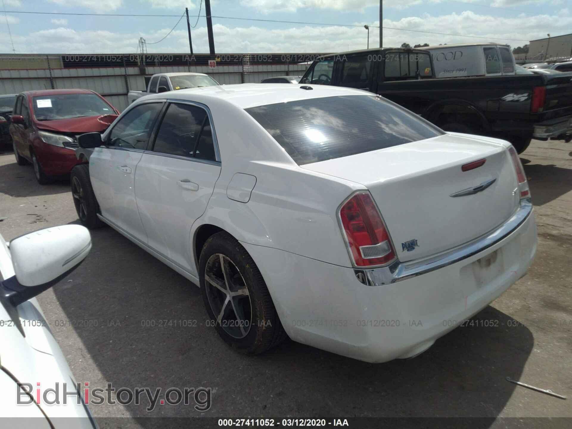 2014 CHRYSLER 300 - VIN: 2C3CCAAG2EH178988 - Фото 3