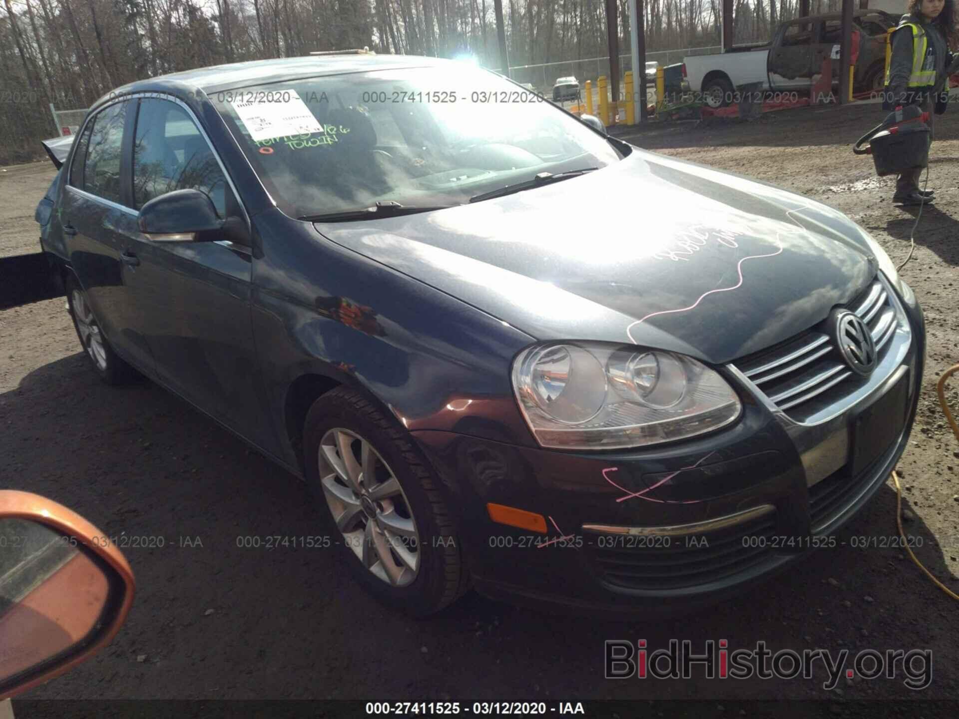 Фотография 3VWRZ7AJ8AM036401 - VOLKSWAGEN JETTA 2010