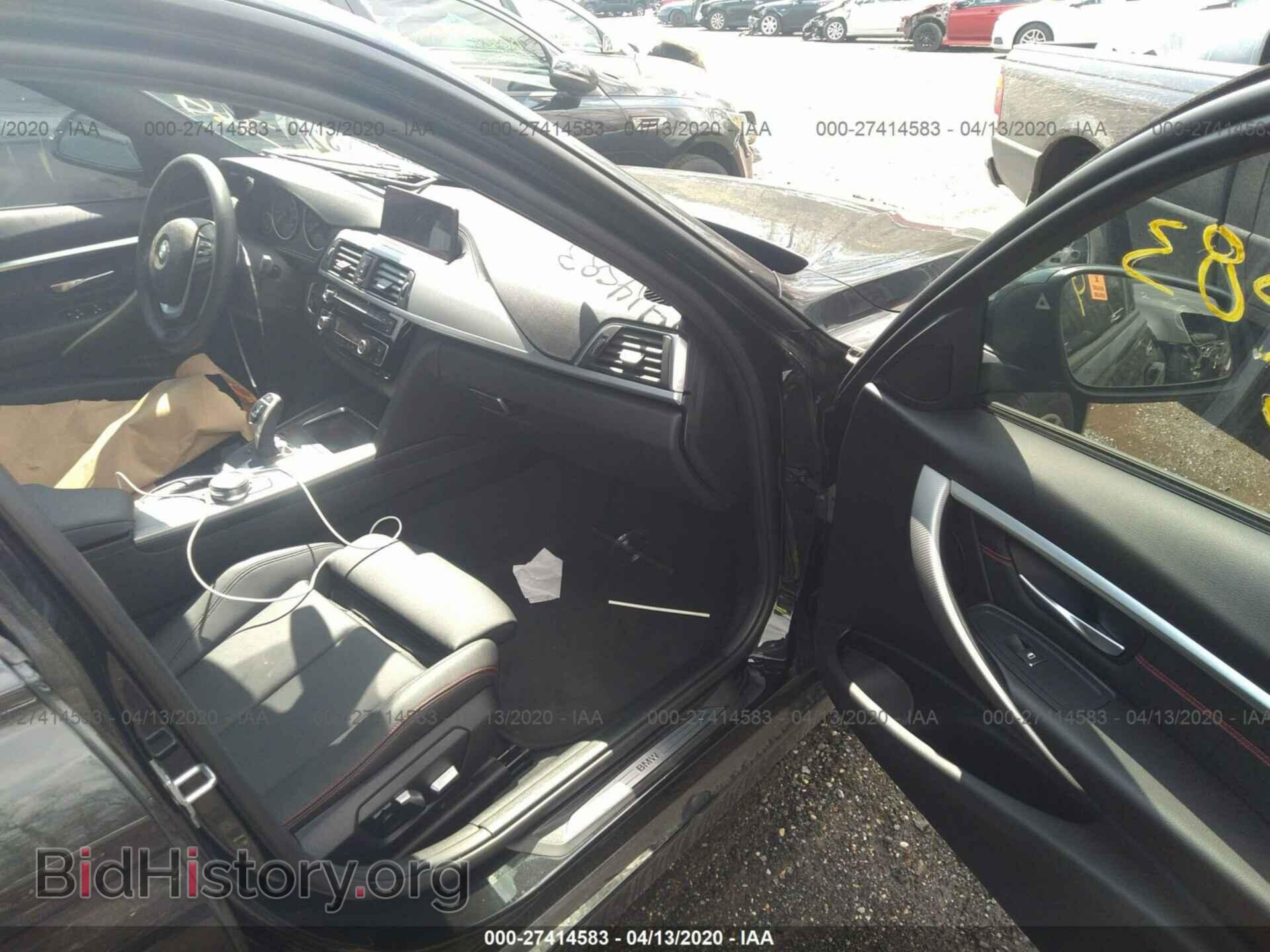 2018 BMW 330 - VIN: WBA8D9C55JEM33706 - Фото 5