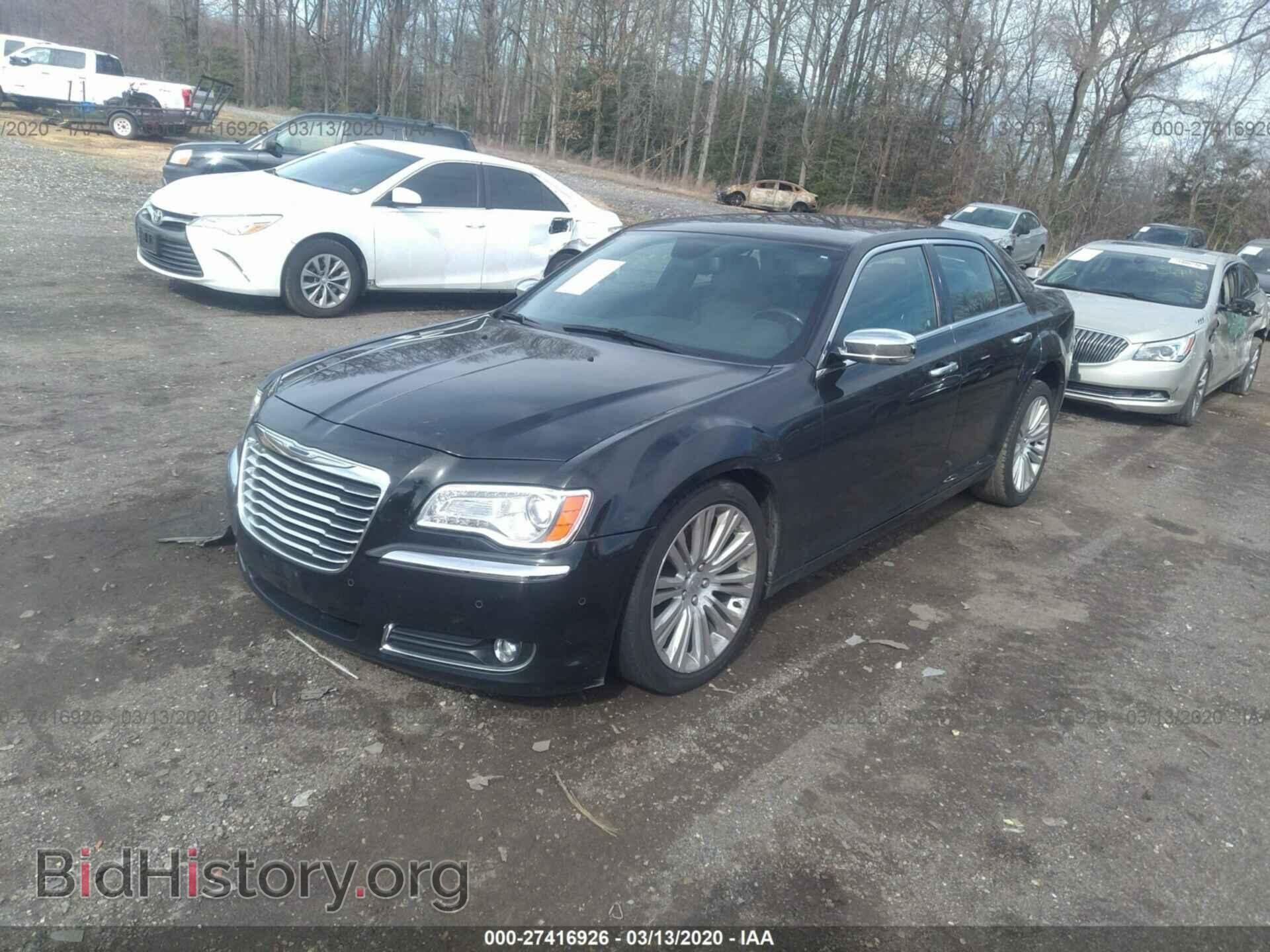 2014 CHRYSLER 300C - VIN: 2C3CCAET1EH138537 - Фото 2