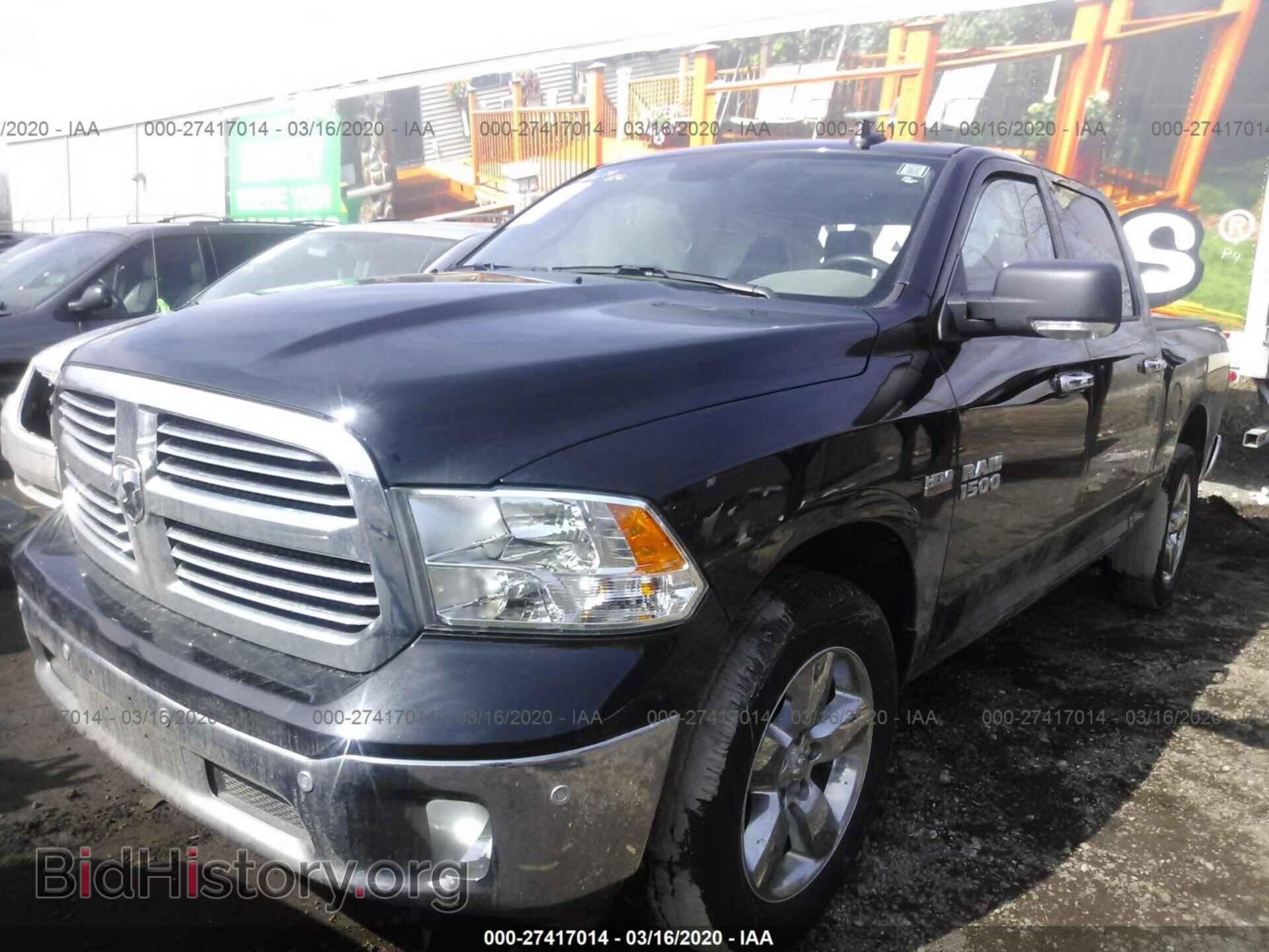 2017 RAM 1500 - VIN: 3C6RR7LT8HG738543 - Фото 2