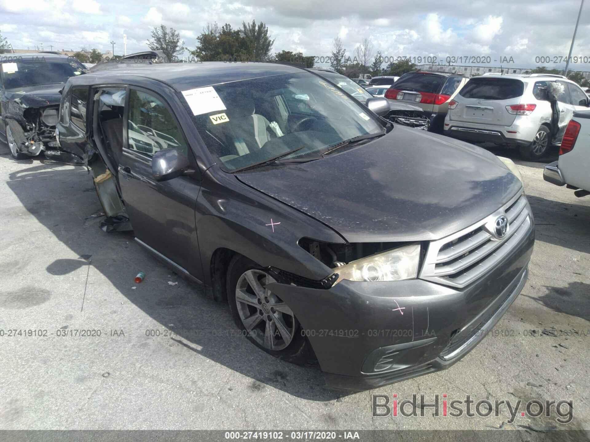 Photo 5TDBK3EH6DS196189 - TOYOTA HIGHLANDER 2013